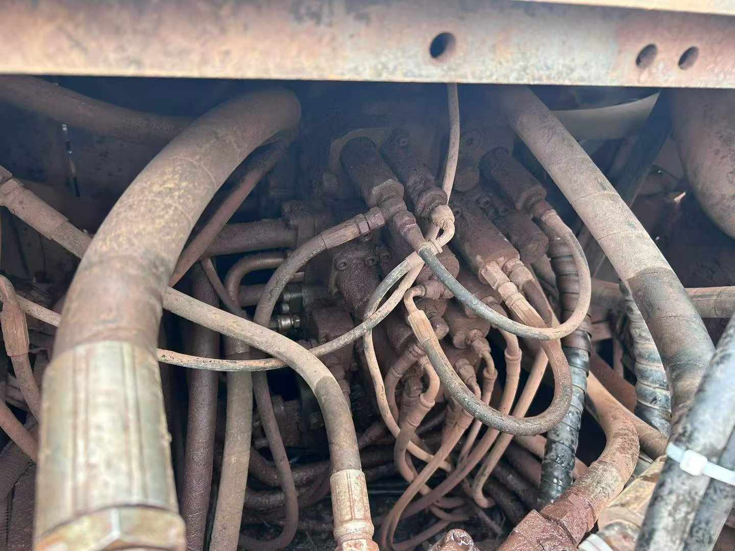 Buy Sumitomo SH210A5 Used Excavator / 9