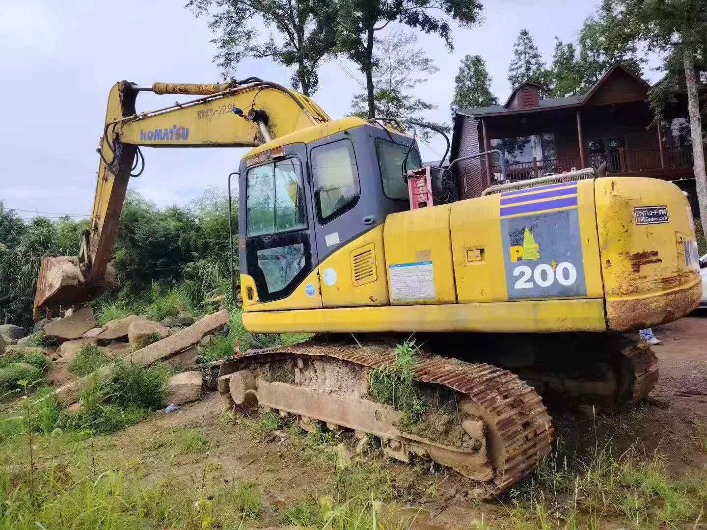Buy Komatsu PC200-7 Used Excavator / 3 Buy Komatsu PC200-7 Used Excavator / 3