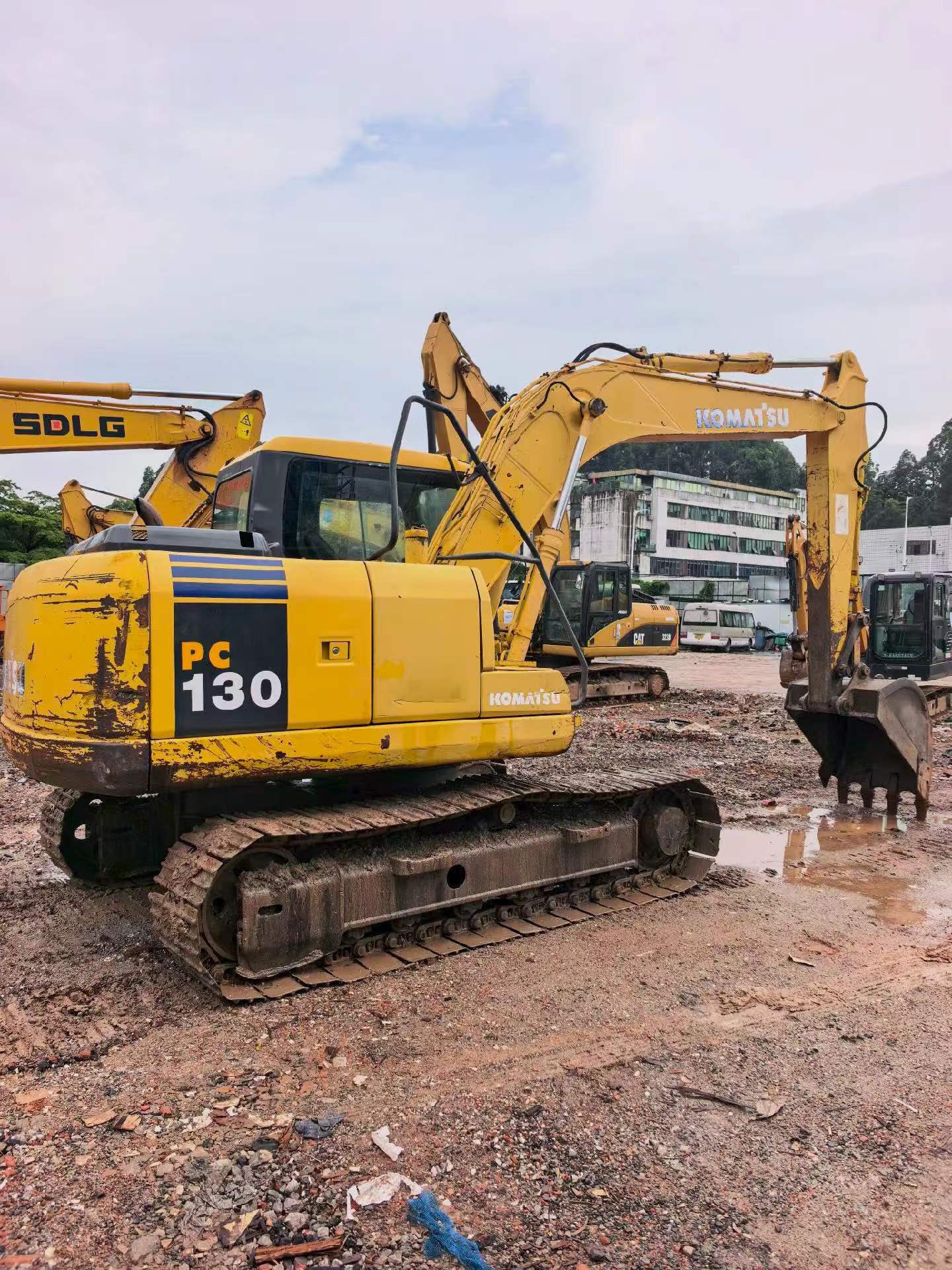Buy Komatsu PC110-7 Used Excavator / 2 Buy Komatsu PC110-7 Used Excavator / 2