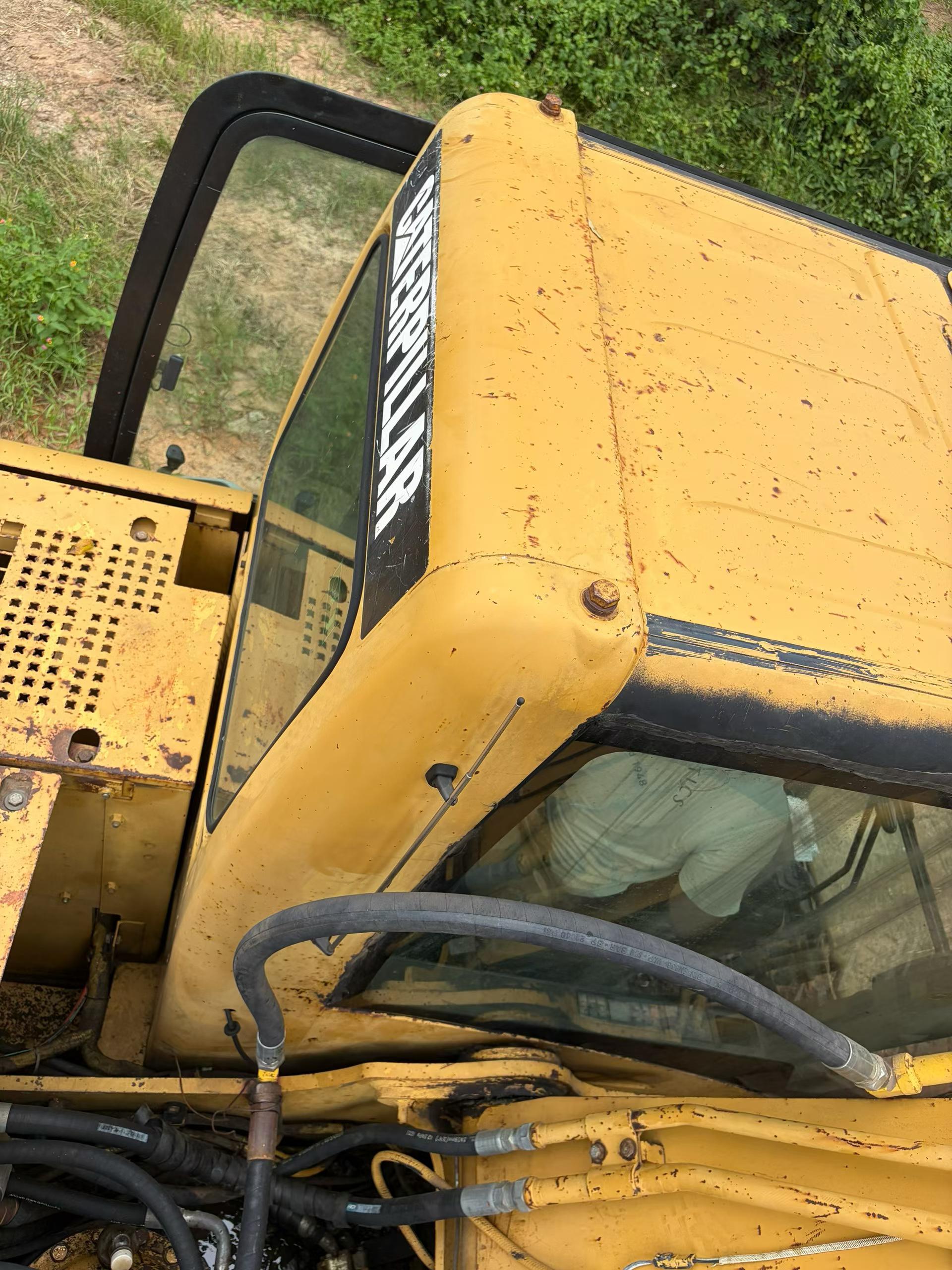 Buy Caterpillar 320C Used Excavator / 3 Buy Caterpillar 320C Used Excavator / 3