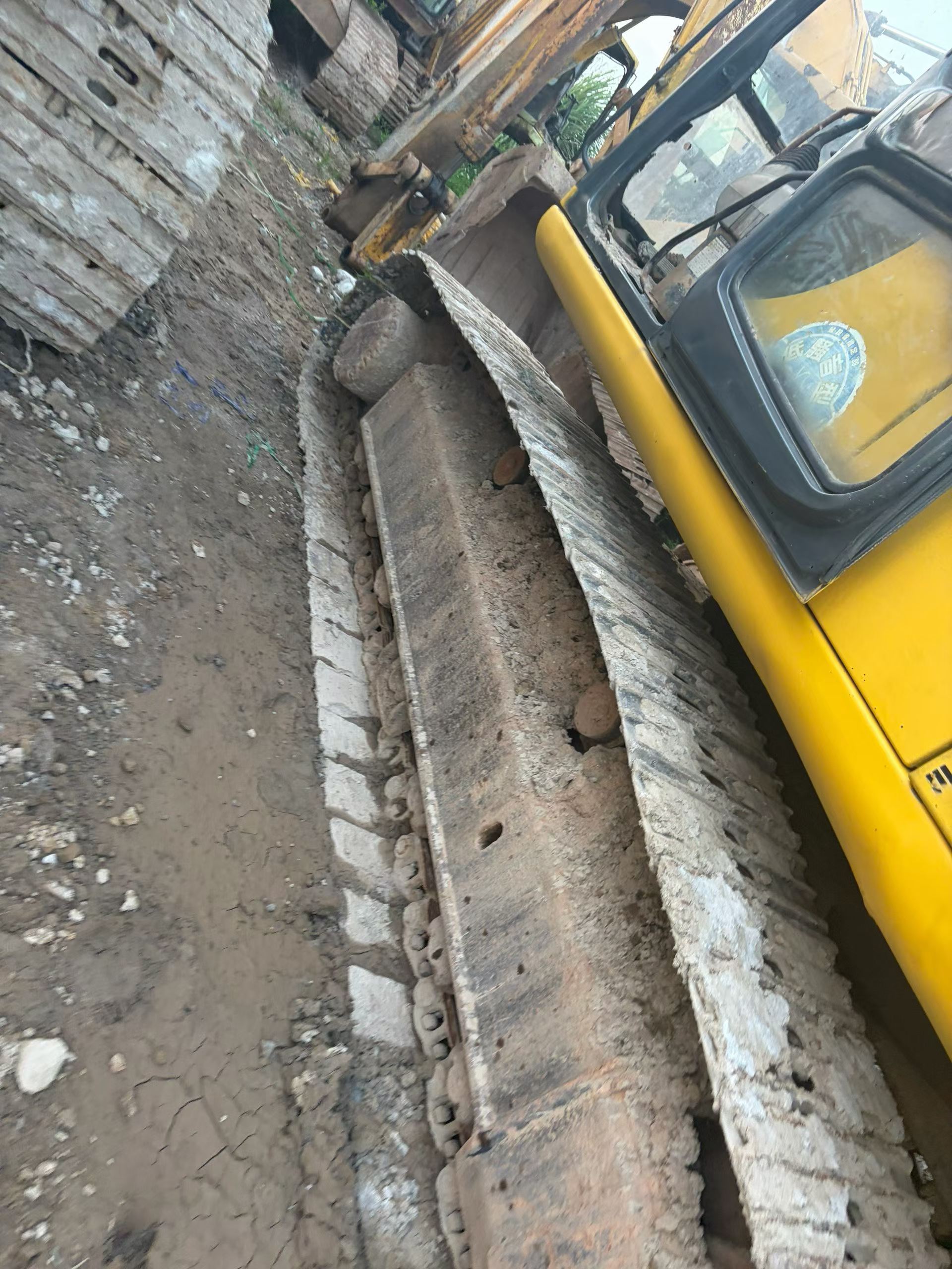 Buy Komatsu PC200-7 Used Excavator / 5 Buy Komatsu PC200-7 Used Excavator / 5