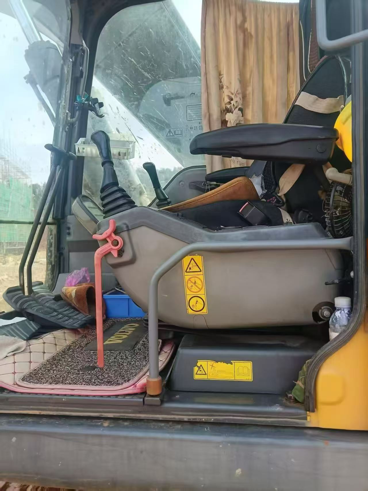 Buy Volvo EC200 Used Excavator / 7