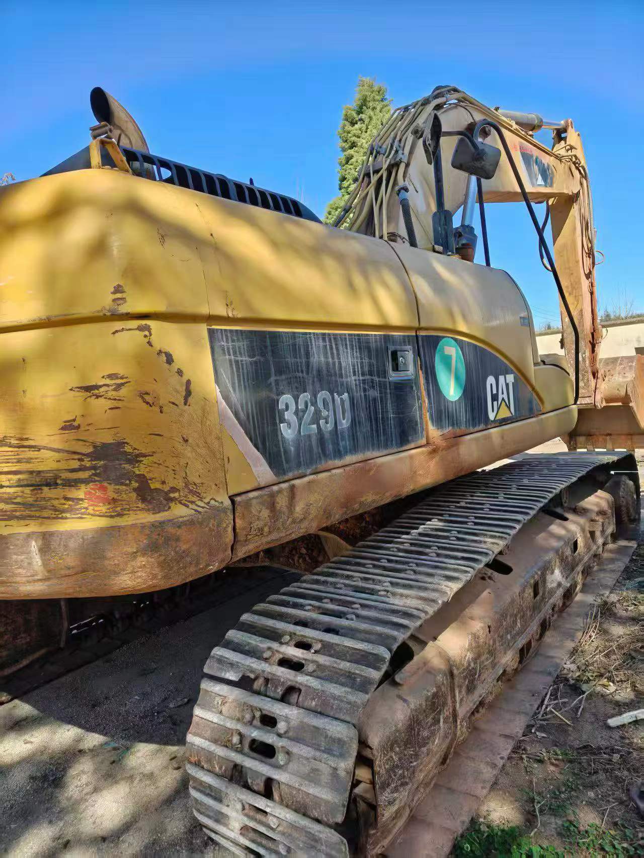 Buy Caterpillar 329D Used Excavator / 2 Buy Caterpillar 329D Used Excavator / 2