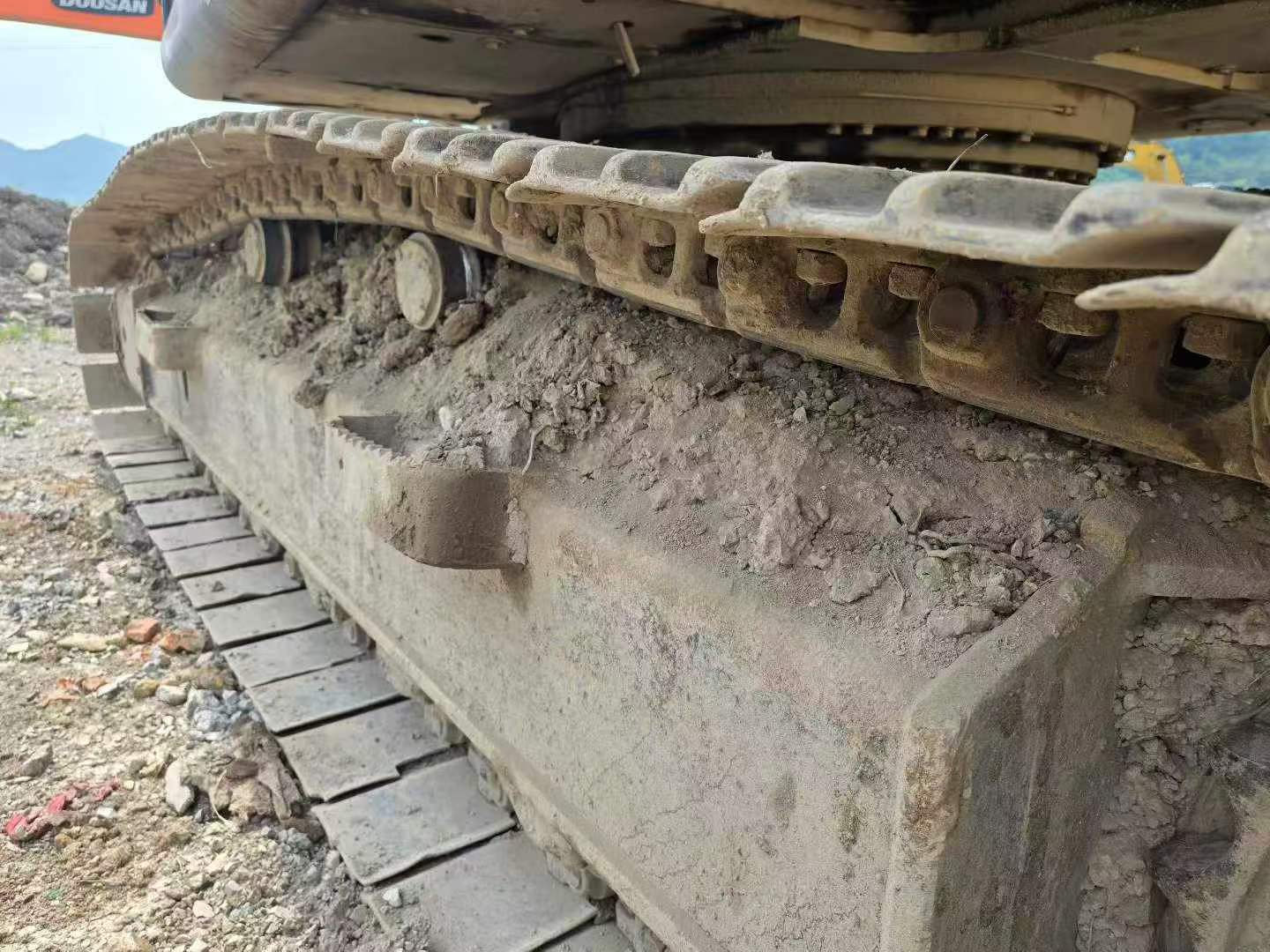Buy Sany SY215C-8 Used Excavator / 8