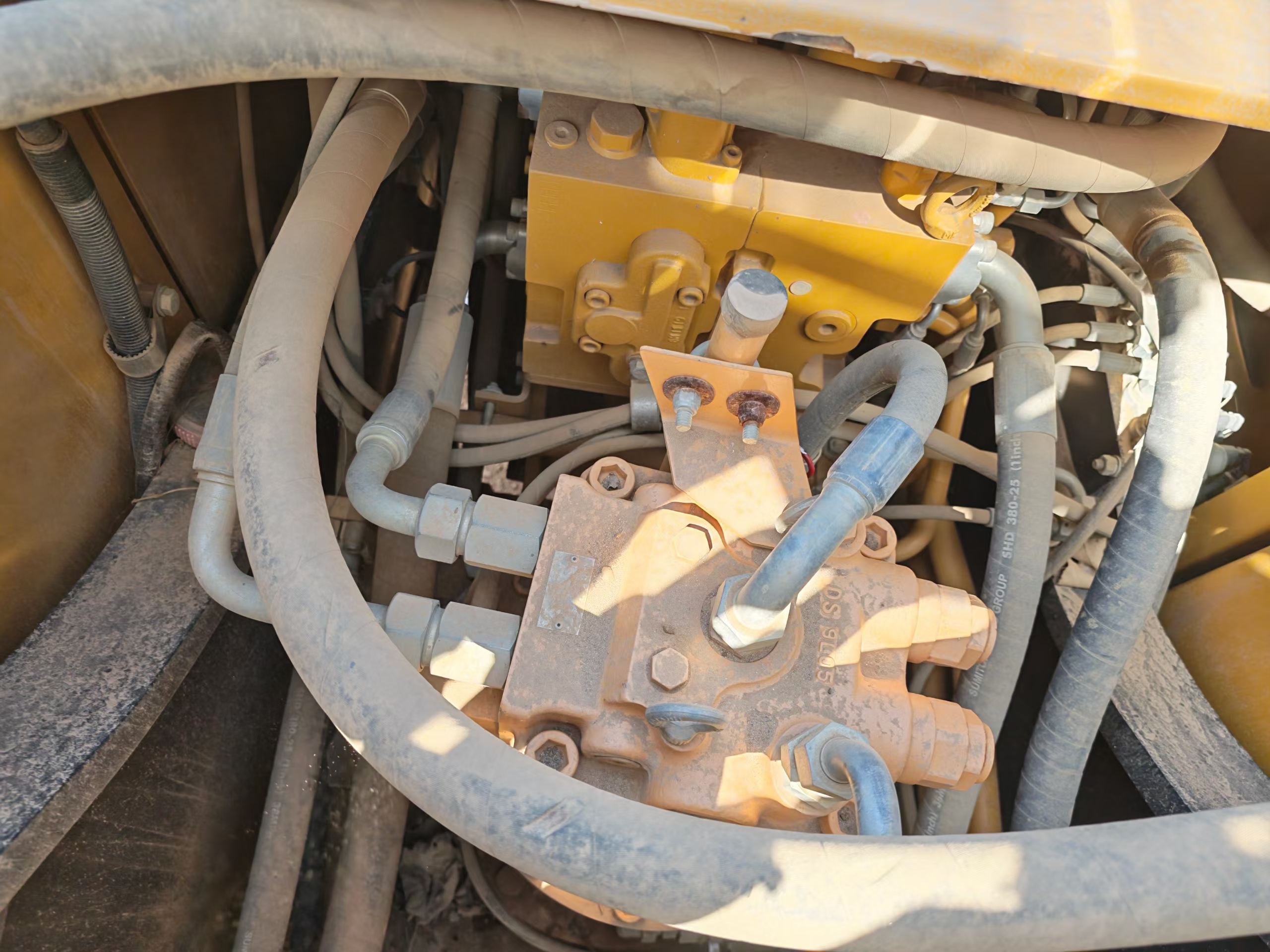 Buy Sany SY200C Used Excavator / 4 Buy Sany SY200C Used Excavator / 4