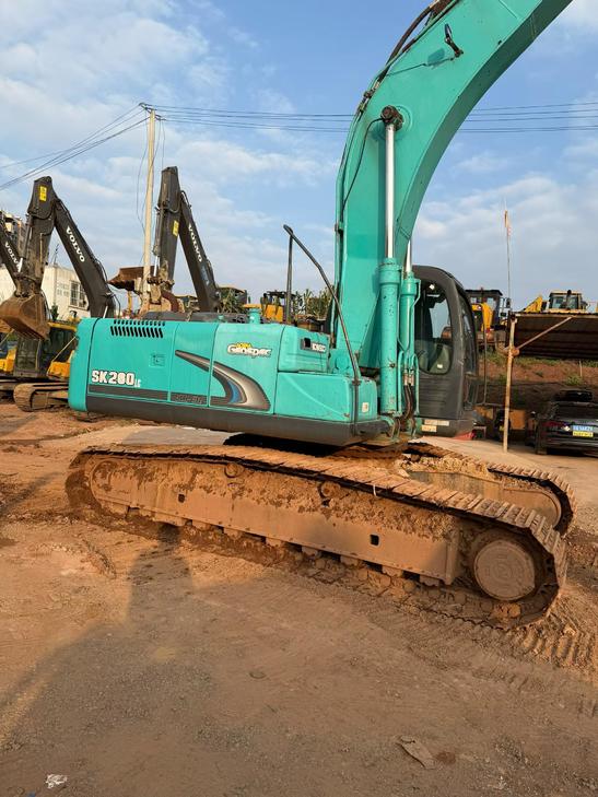 Buy Kobelco SK260 Used Excavator / 1