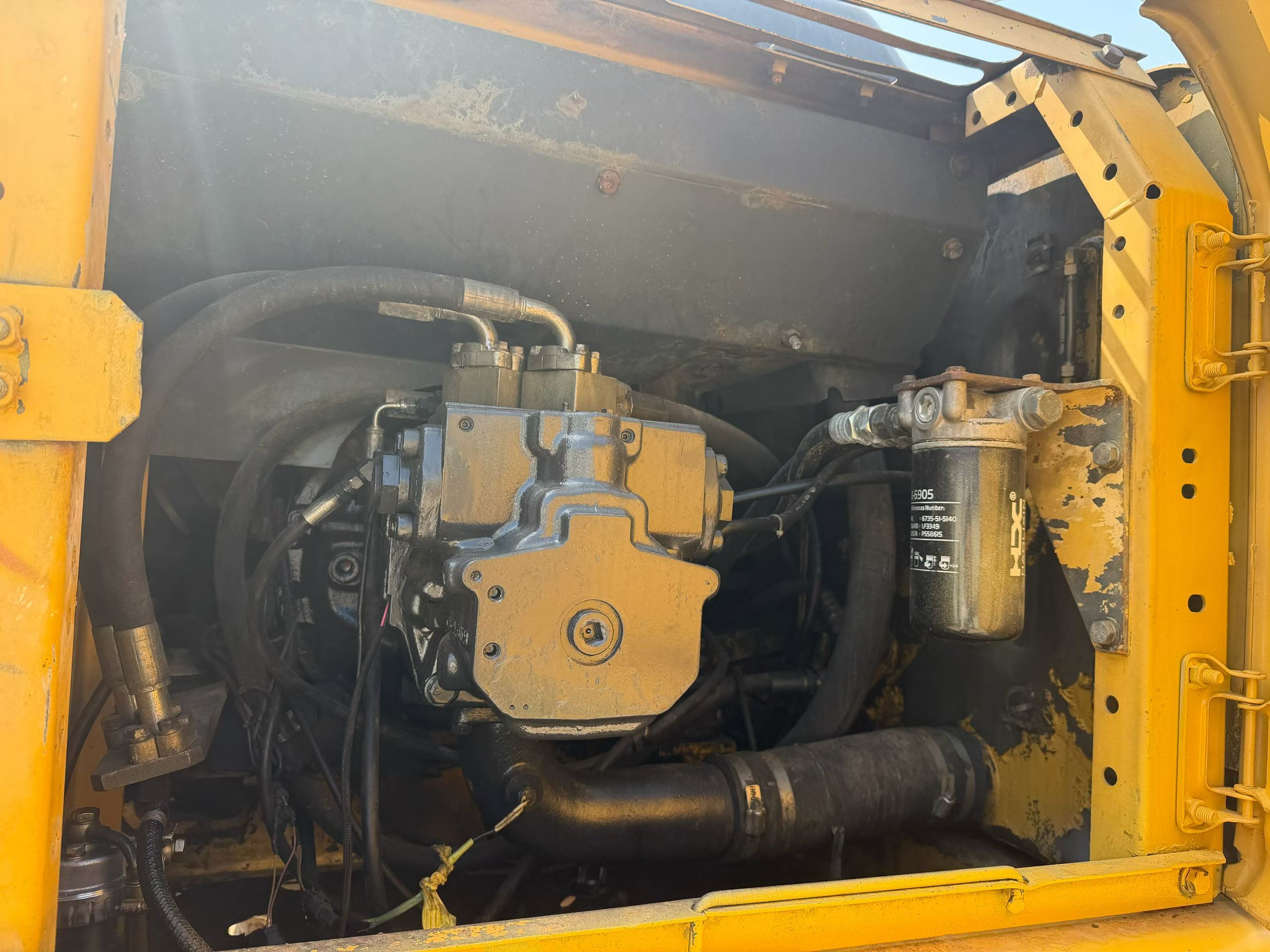 Buy Komatsu PC210-7 Used Excavator / 4 Buy Komatsu PC210-7 Used Excavator / 4