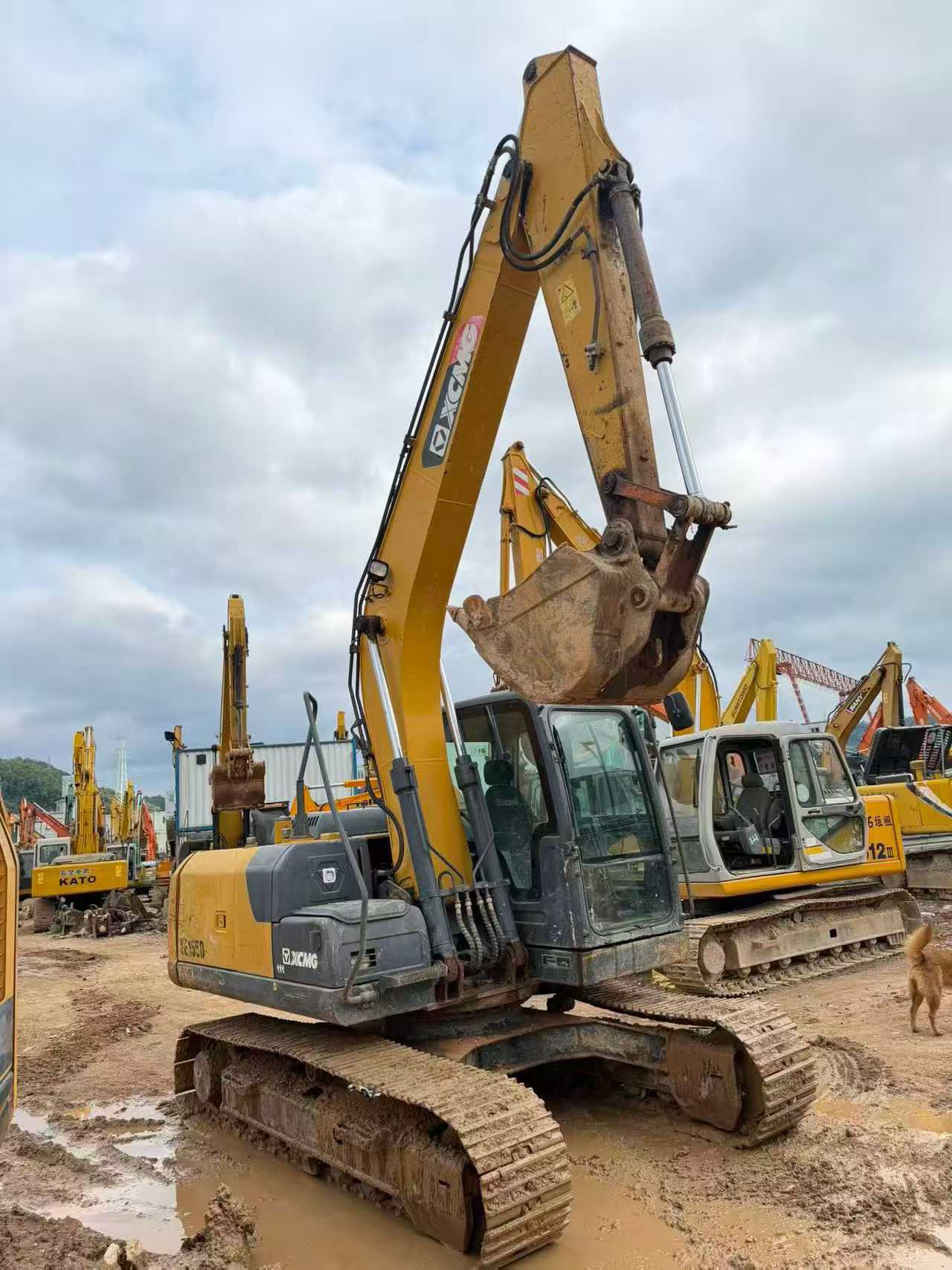 Buy XCMG XE135B Used Excavator / 2 Buy XCMG XE135B Used Excavator / 2