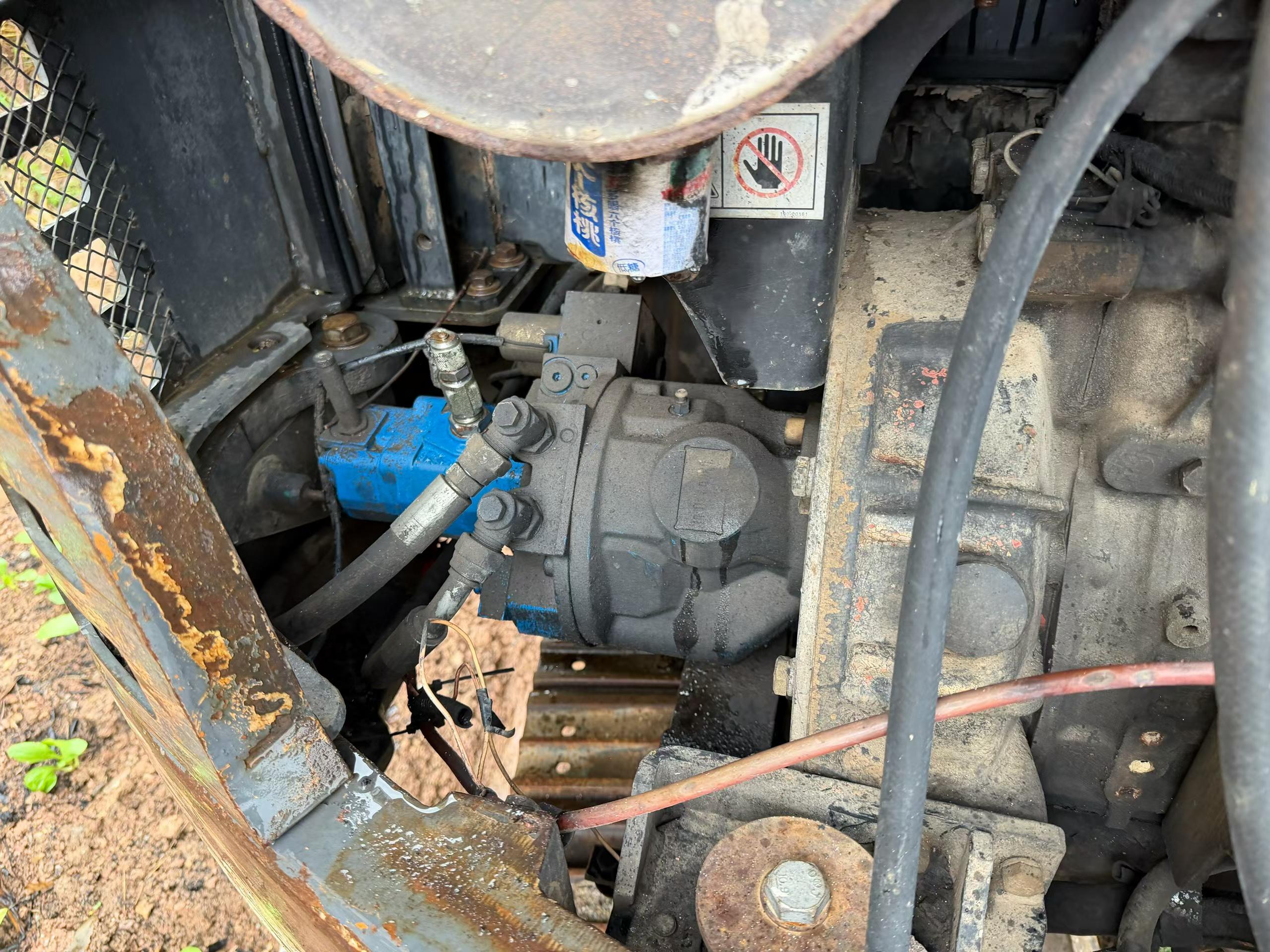 Buy Doosan DH60-7 Used Excavator / 3 Buy Doosan DH60-7 Used Excavator / 3