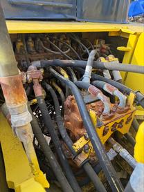 Buy Komatsu PC200-6 Used Excavator / 6 Buy Komatsu PC200-6 Used Excavator / 6