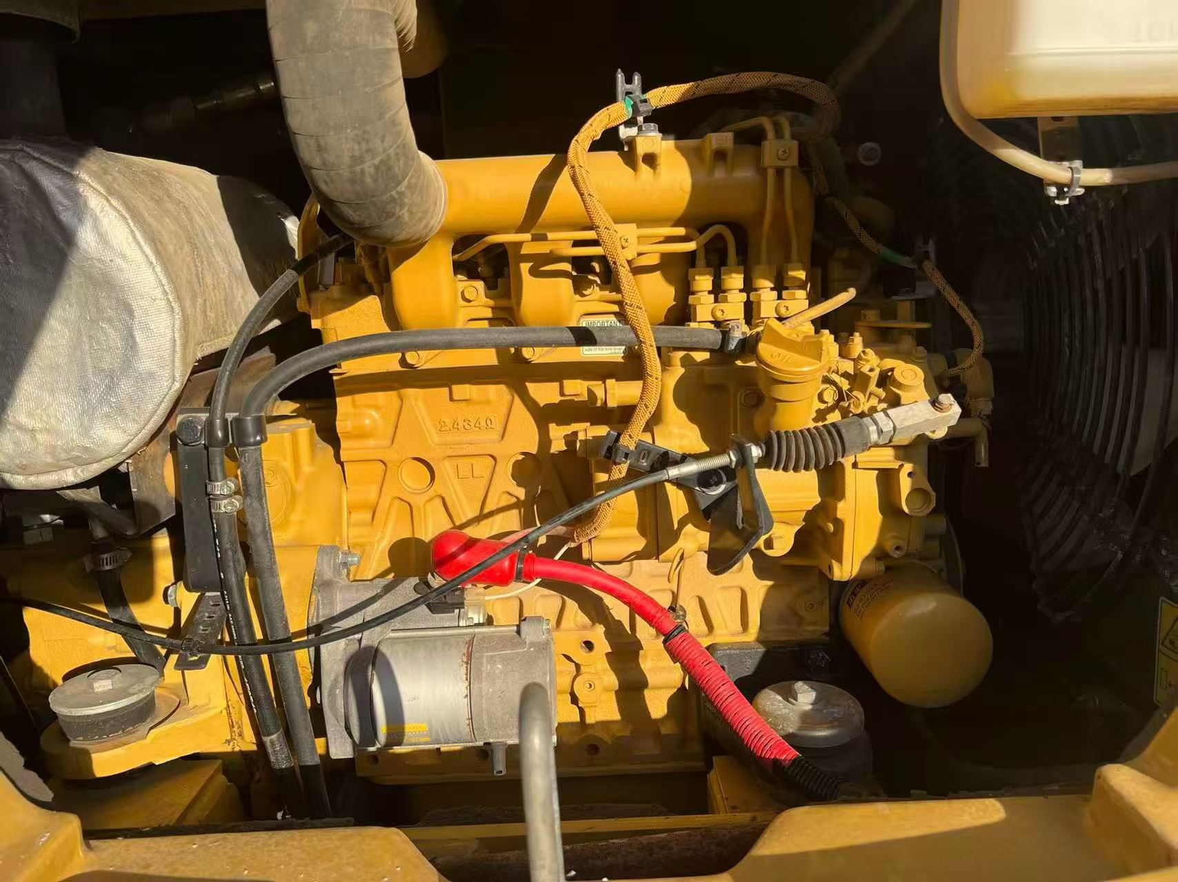 Buy Caterpillar 305.5 Used Excavator / 2 Buy Caterpillar 305.5 Used Excavator / 2