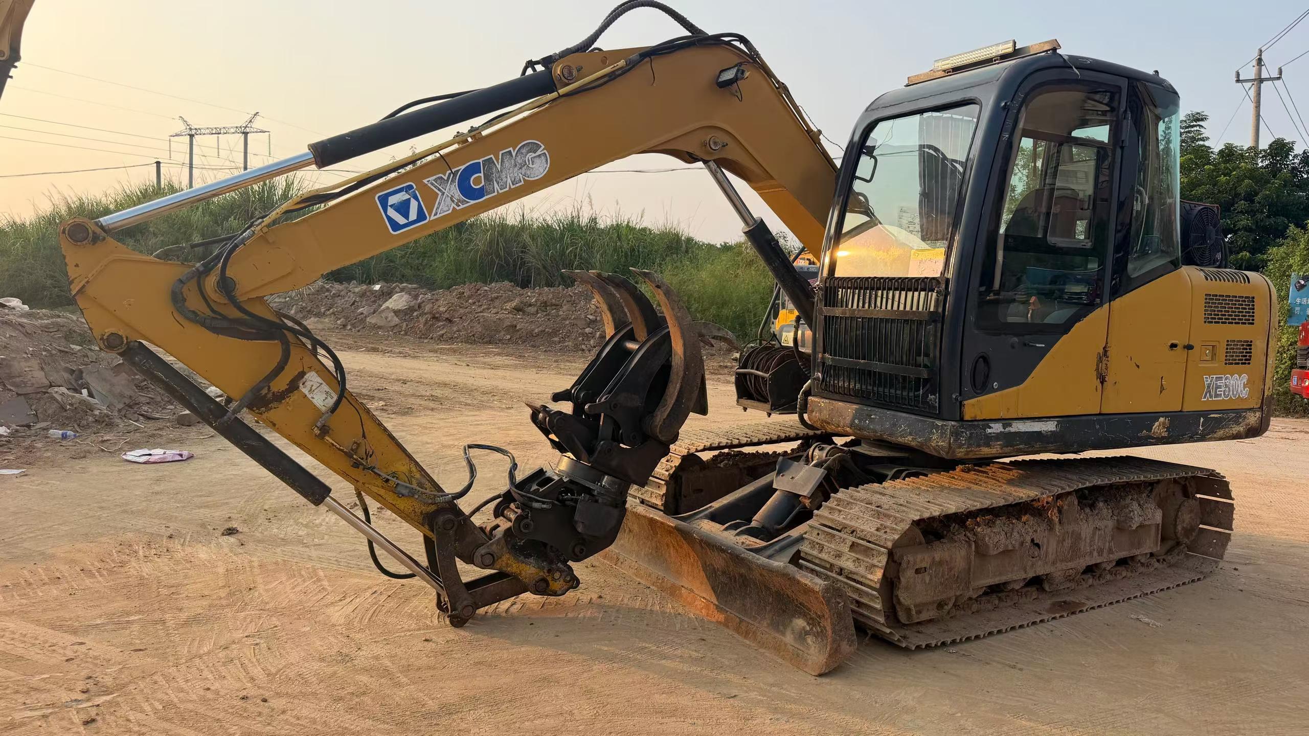 Buy XCMG XE80 Used Excavator / 8