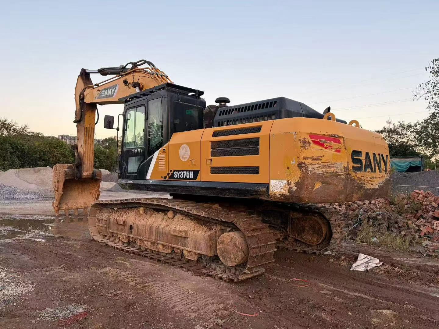 Buy Sany SY375H Used Excavator / 3 Buy Sany SY375H Used Excavator / 3