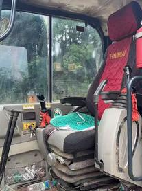 Buy Hyundai HX60 Used Excavator / 3 Buy Hyundai HX60 Used Excavator / 3