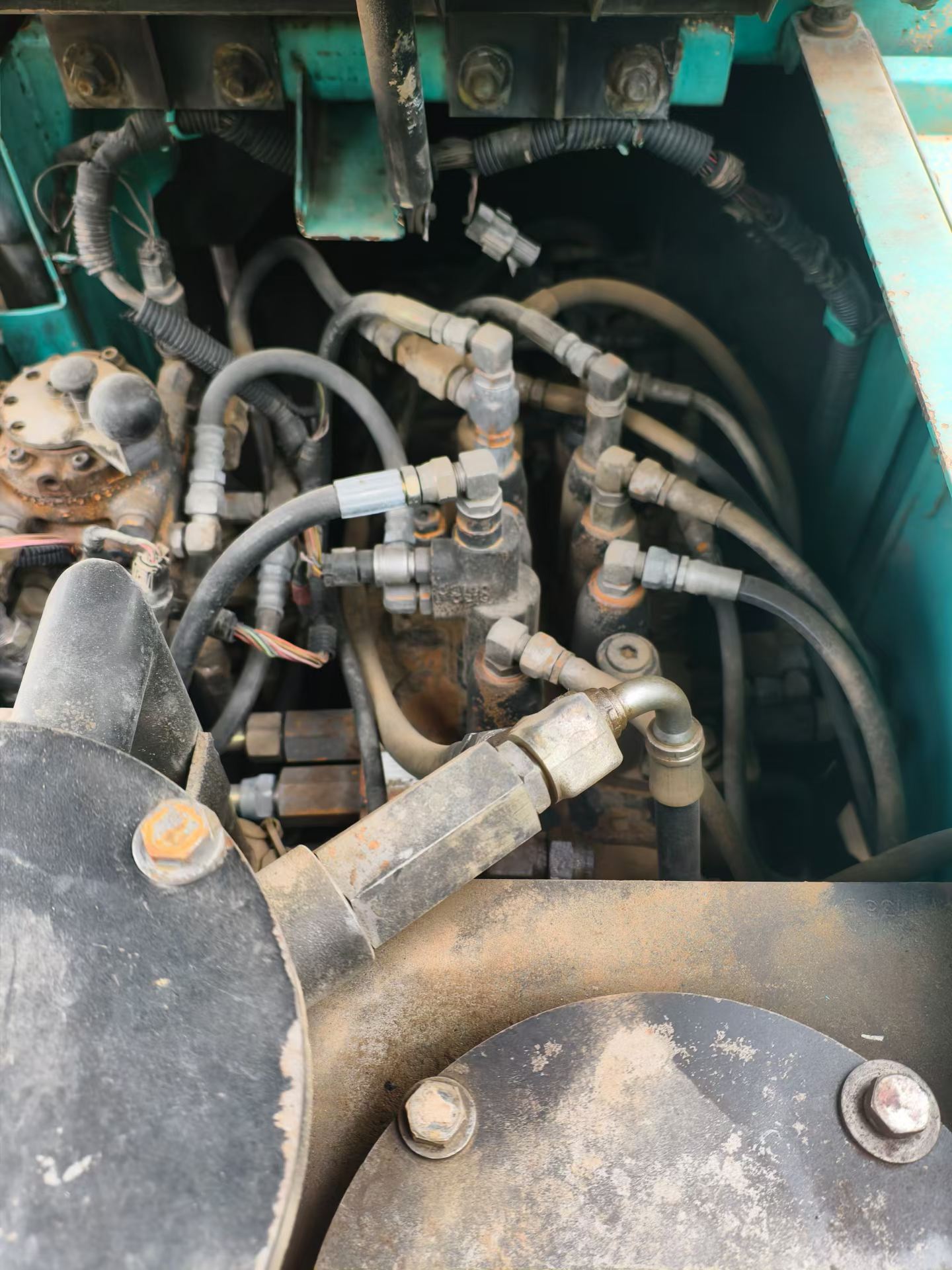 Buy Kobelco SK135 Used Excavator / 9 Buy Kobelco SK135 Used Excavator / 9