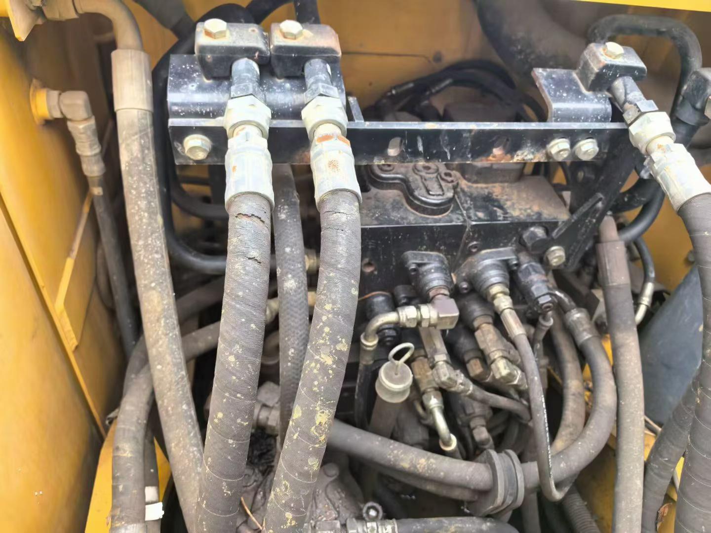 Buy Kobelco SK140 Used Excavator / 5 Buy Kobelco SK140 Used Excavator / 5
