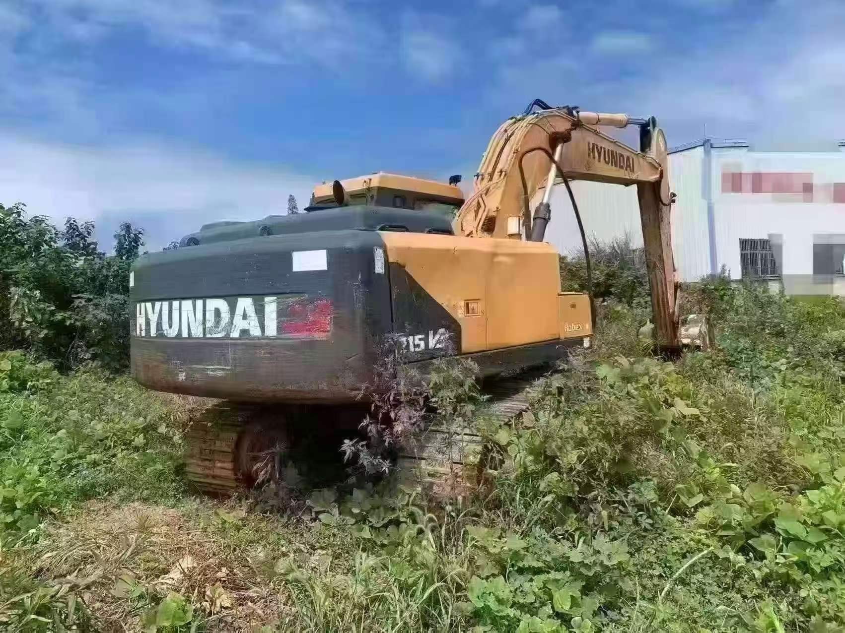 Buy Hyundai R215VS Used Excavator / 1