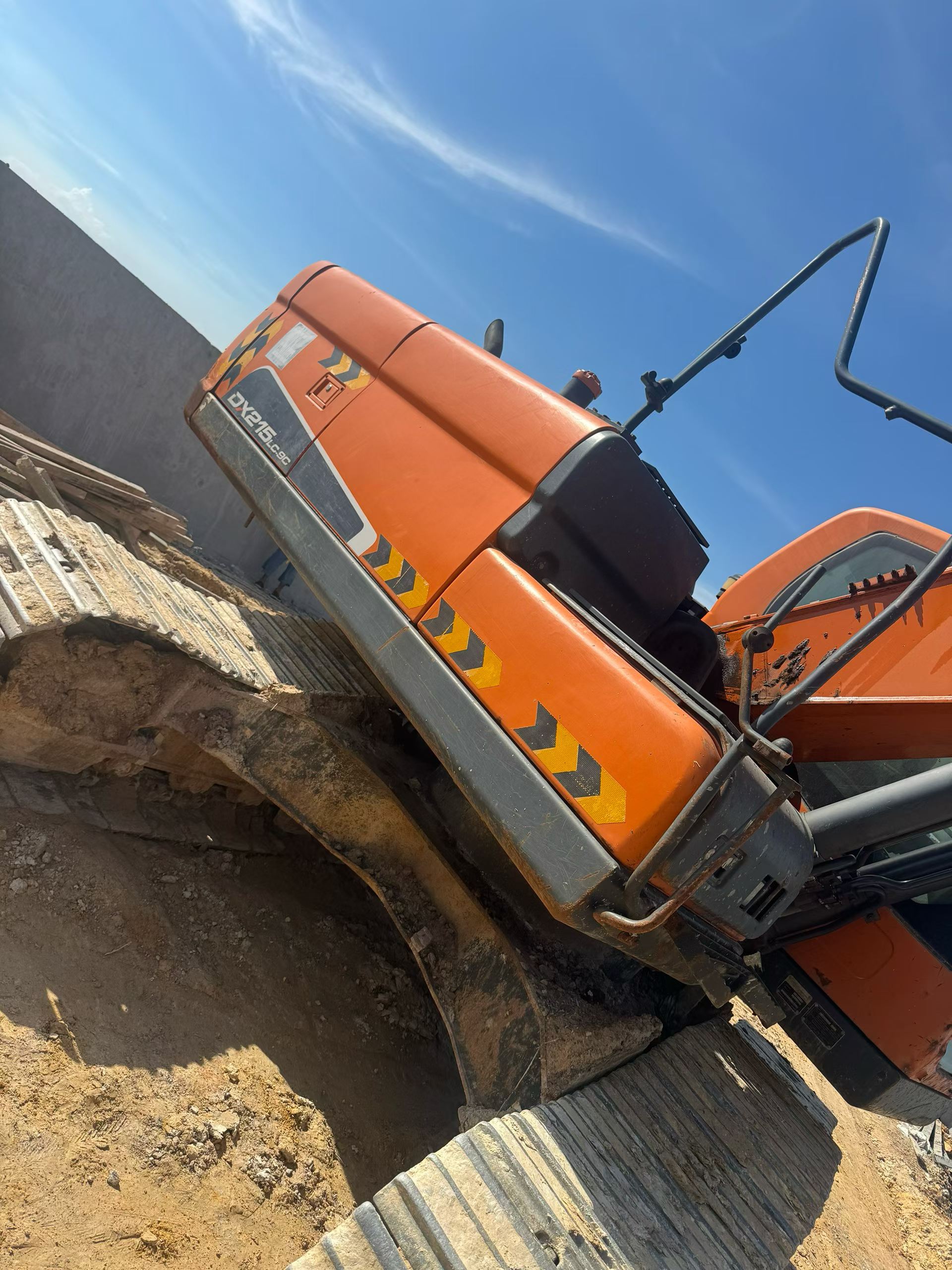 Buy Doosan DH215-7 Used Excavator / 1