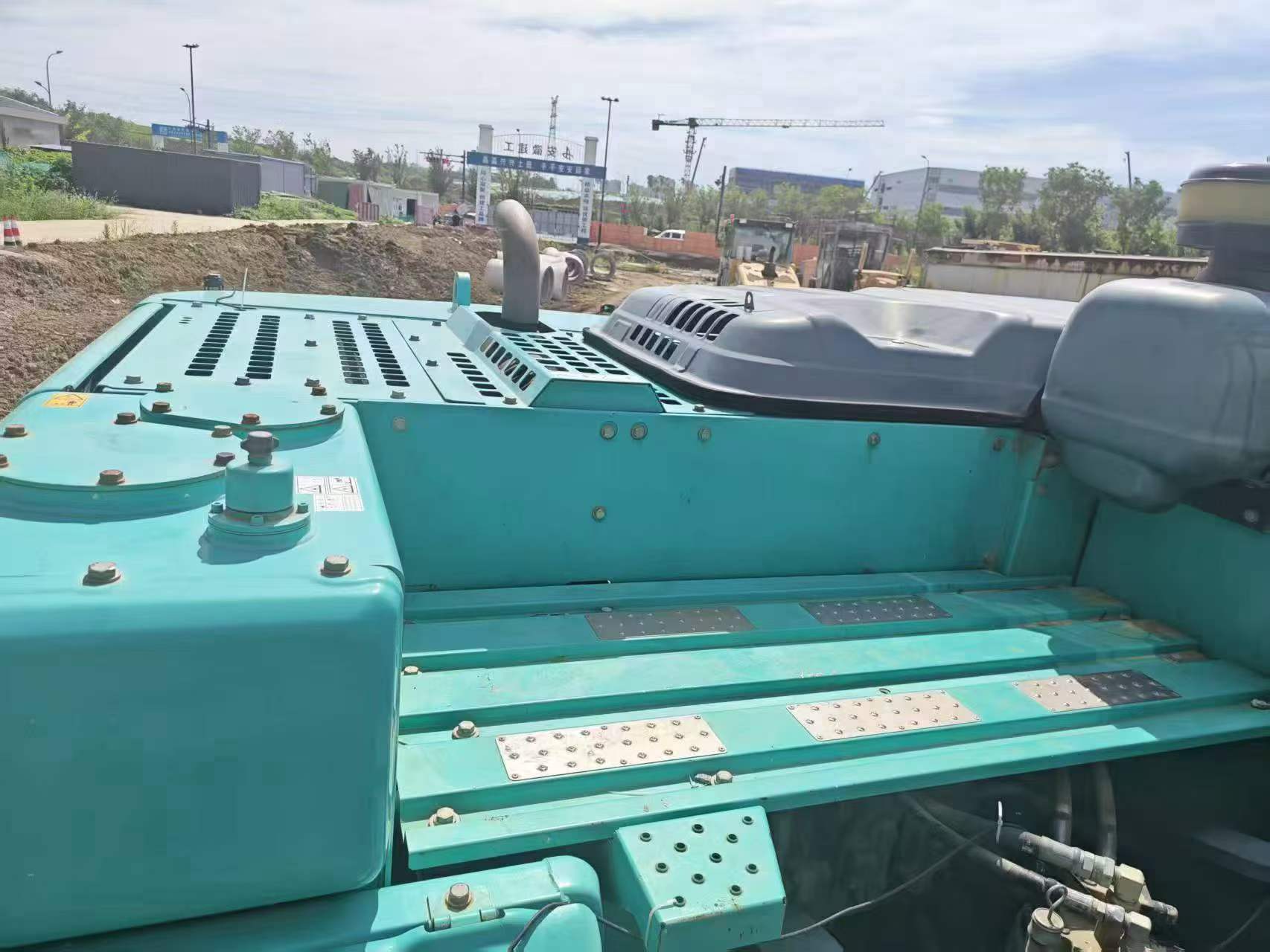 Buy Kobelco SK260 Used Excavator / 4 Buy Kobelco SK260 Used Excavator / 4