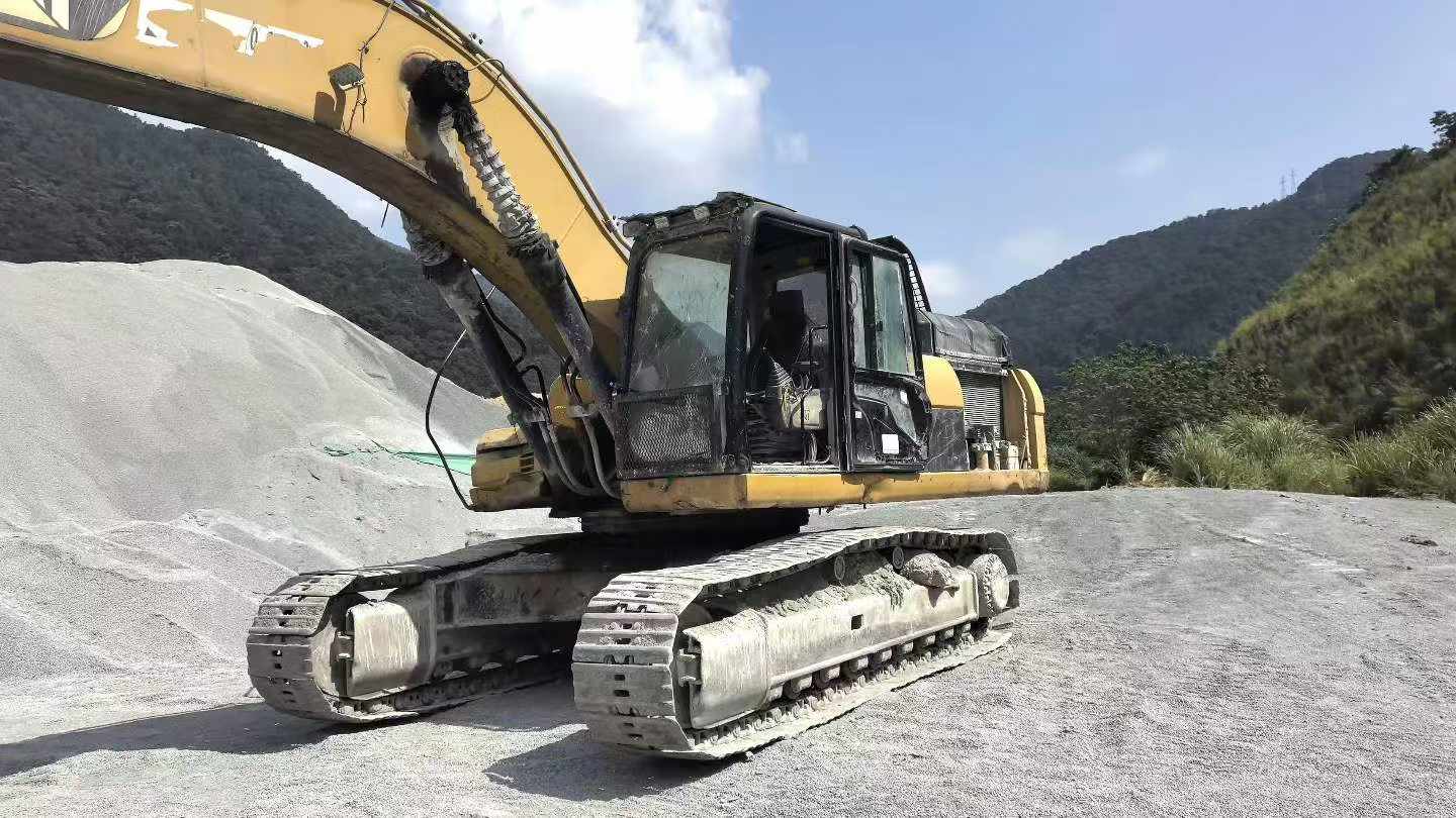 Buy Caterpillar 336E Used Excavator / 1