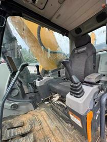 Buy XCMG XE690DK Used Excavator / 7 Buy XCMG XE690DK Used Excavator / 7