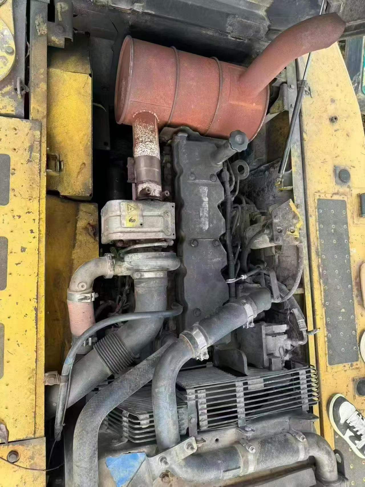 Buy Komatsu PC200-8N1 Used Excavator / 4 Buy Komatsu PC200-8N1 Used Excavator / 4