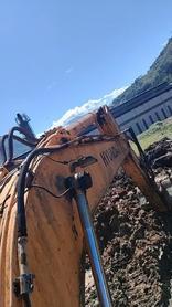 Buy Hyundai R215-7 Used Excavator / 6 Buy Hyundai R215-7 Used Excavator / 6