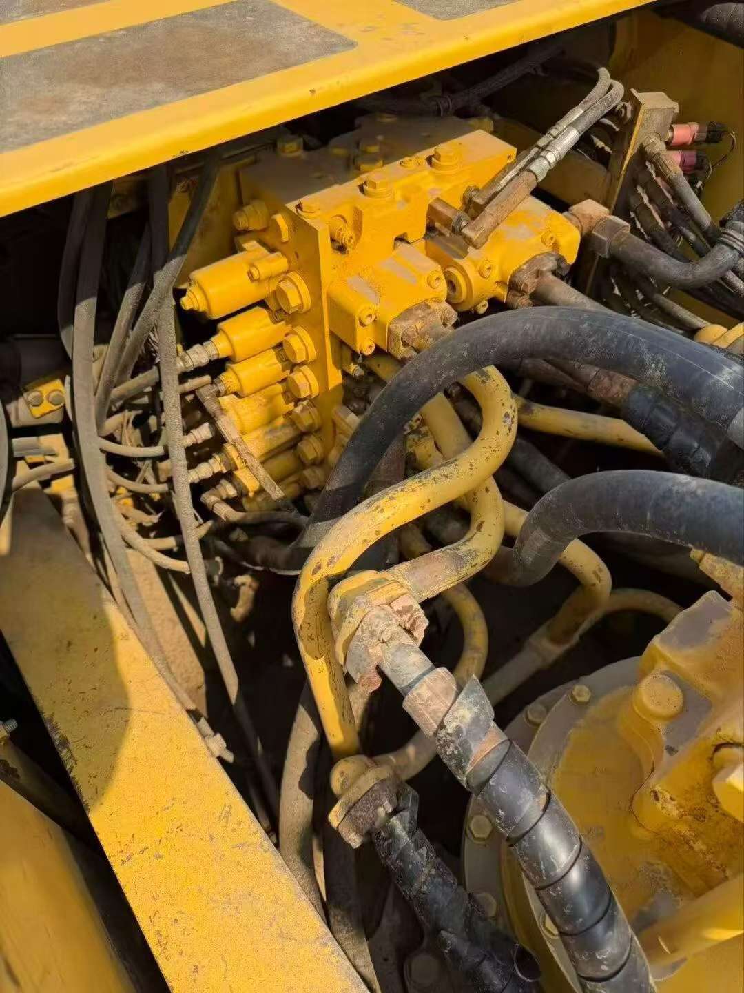Buy Komatsu PC360-7 Used Excavator / 4 Buy Komatsu PC360-7 Used Excavator / 4