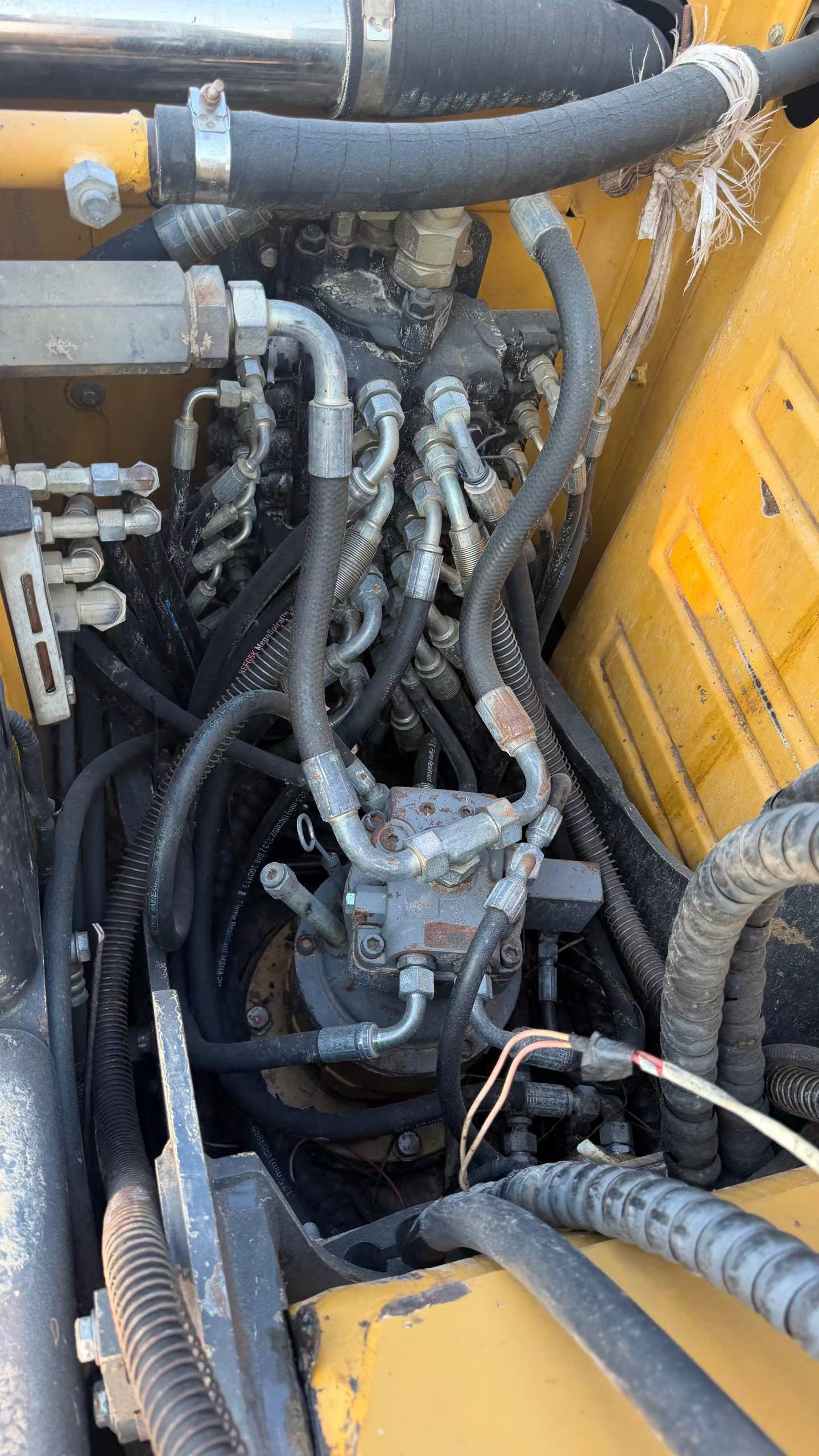 Buy XCMG XE80 Used Excavator / 3