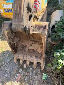 Buy Komatsu PC240-6 Used Excavator / 7 Buy Komatsu PC240-6 Used Excavator / 7