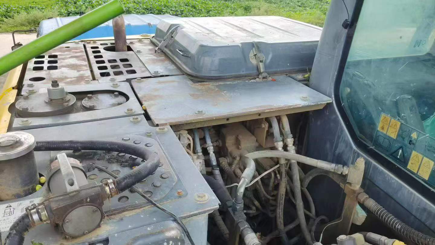 Buy Sumitomo SH130-3 Used Excavator / 6