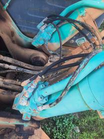 Buy Kobelco SK200-2 Used Excavator / 6 Buy Kobelco SK200-2 Used Excavator / 6