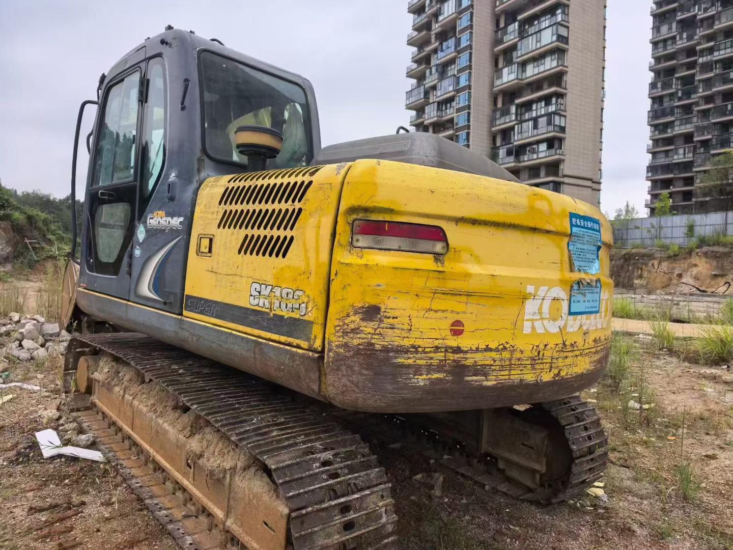 Buy Kobelco SK140 Used Excavator / 1