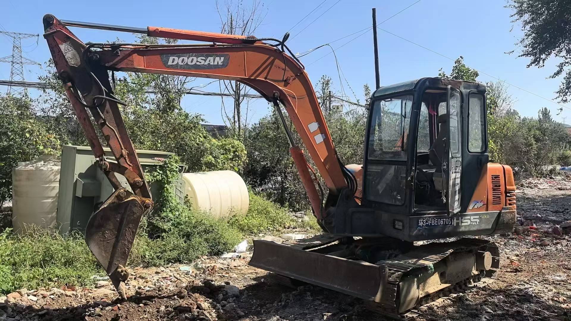 Buy Doosan DH55 Used Excavator / 1