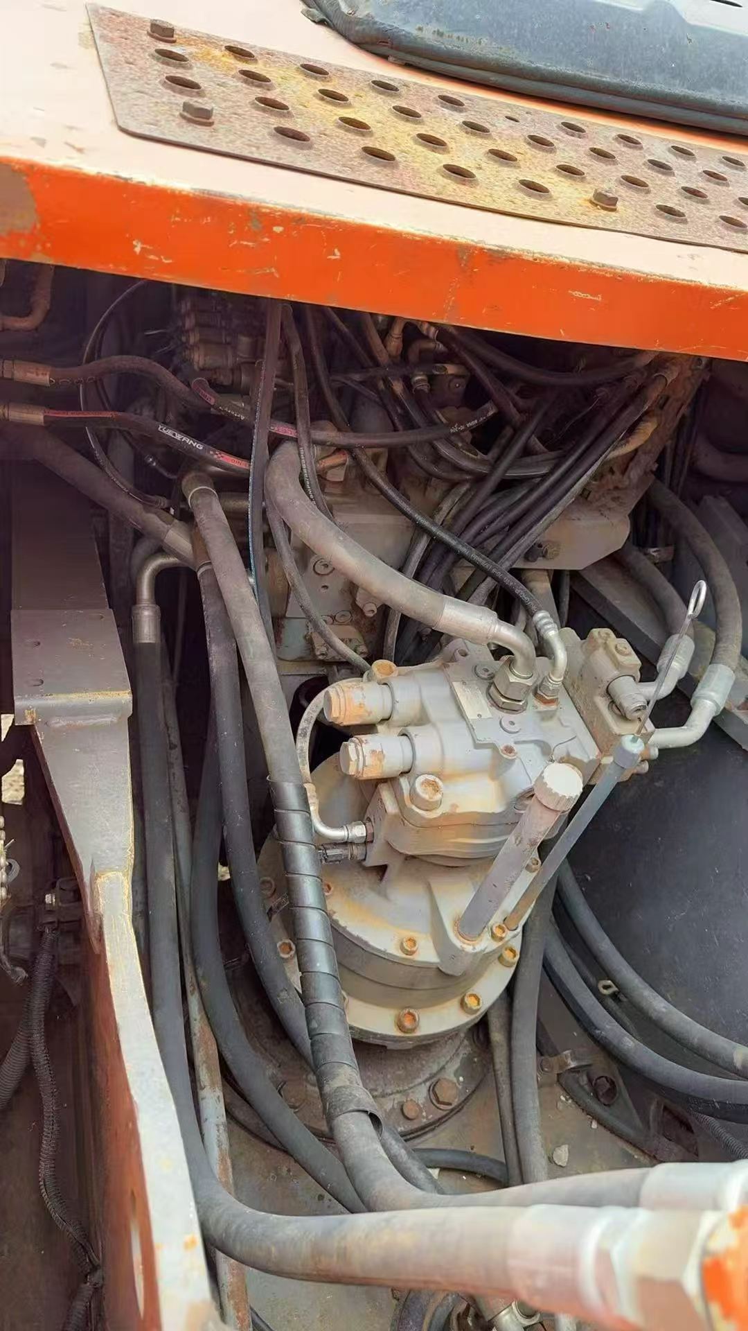 Buy Hitachi Used Excavator / 8