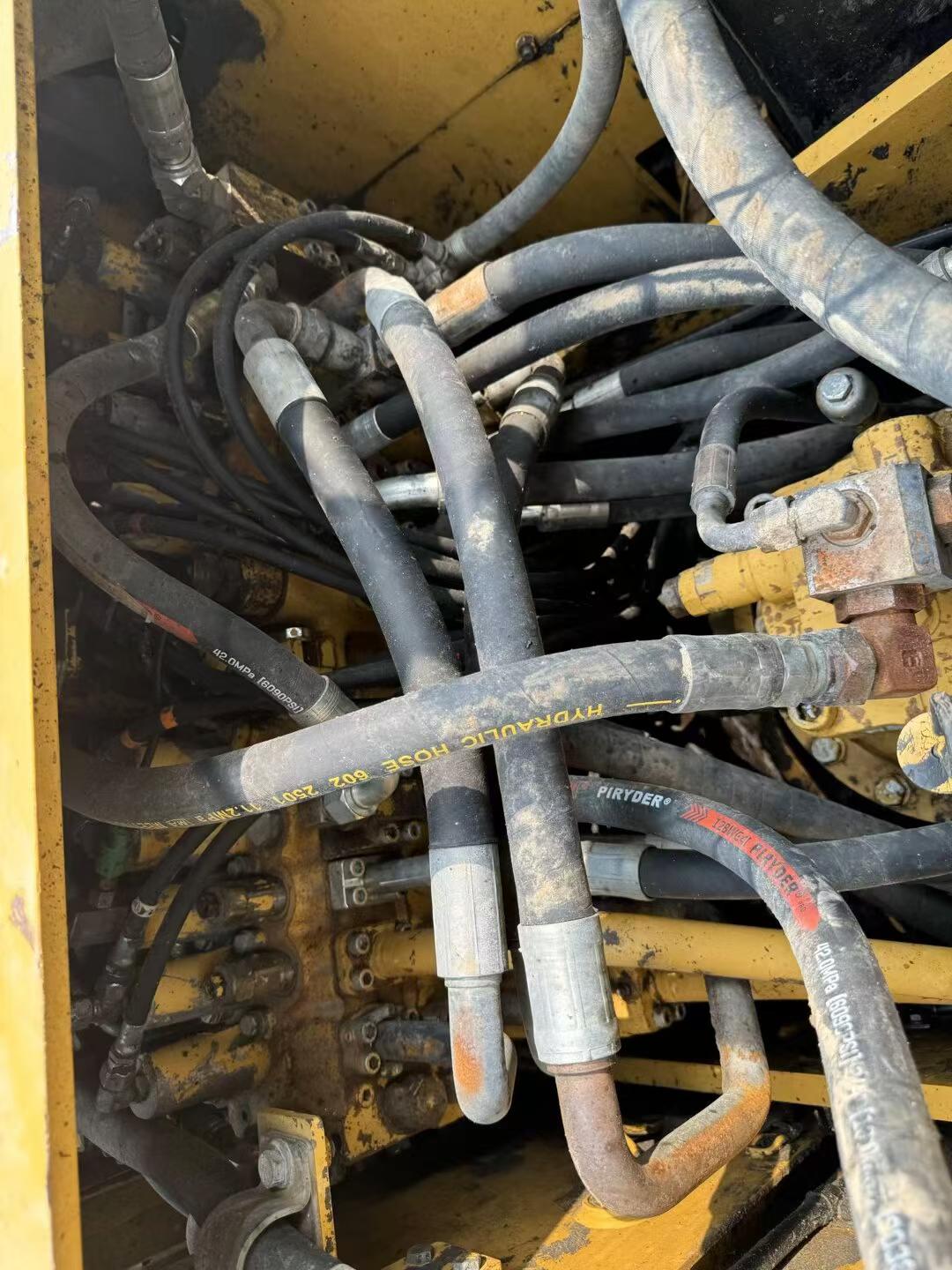 Buy Caterpillar 320D Used Excavator / 6