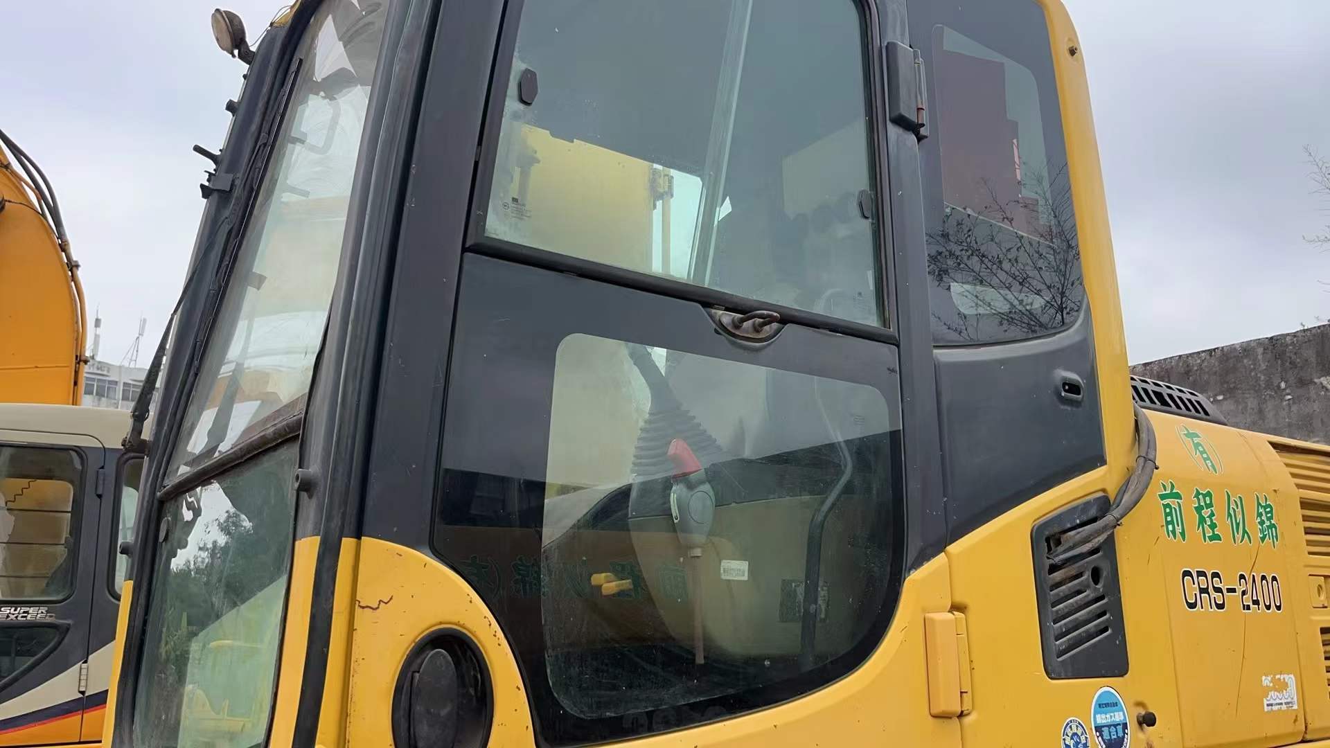 Buy Komatsu PC200 Used Excavator / 6