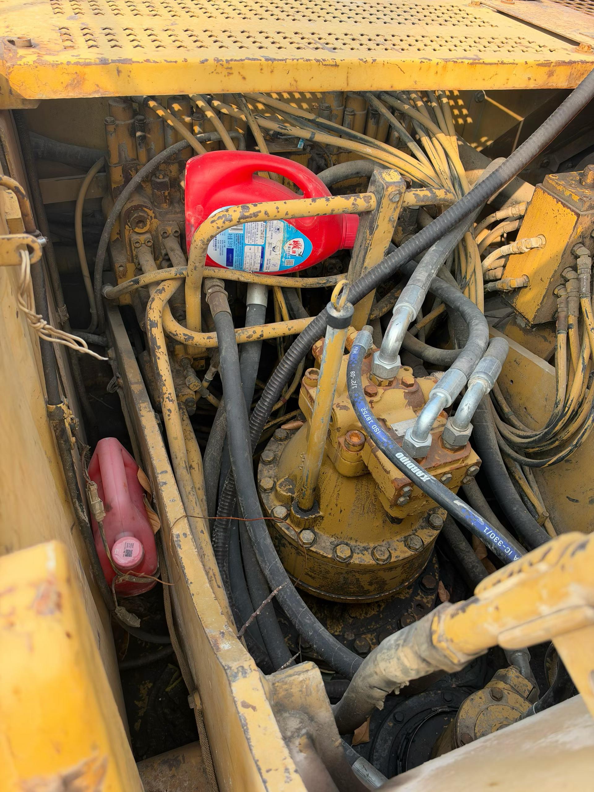 Buy Caterpillar 320B Used Excavator / 3 Buy Caterpillar 320B Used Excavator / 3