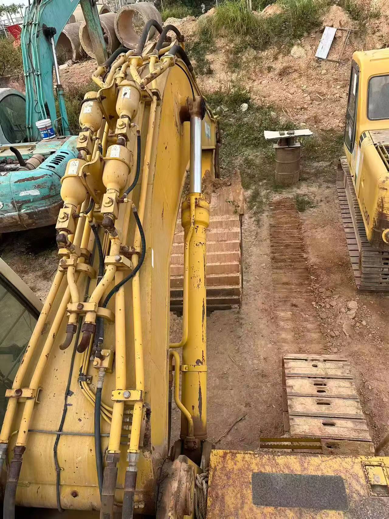 Buy Kato HD1430-7 Used Excavator / 6