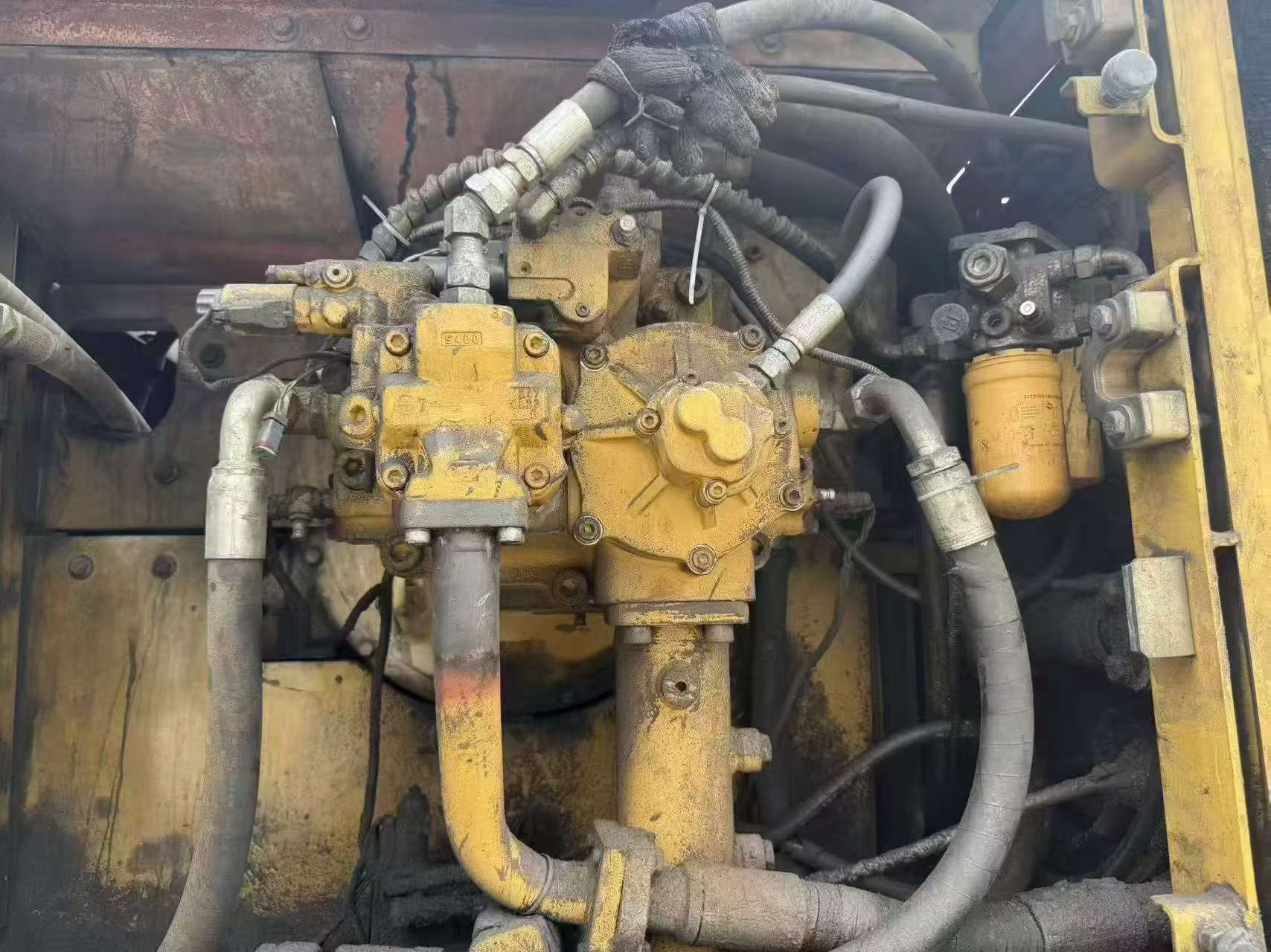 Buy Caterpillar 349E Used Excavator / 5 Buy Caterpillar 349E Used Excavator / 5