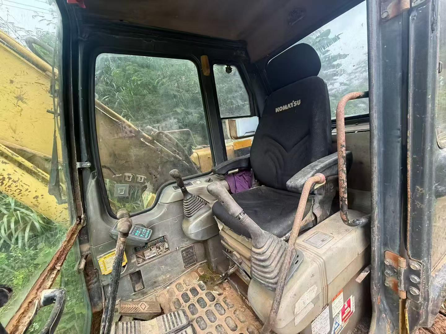 Buy Komatsu PC120-6 Used Excavator / 4 Buy Komatsu PC120-6 Used Excavator / 4