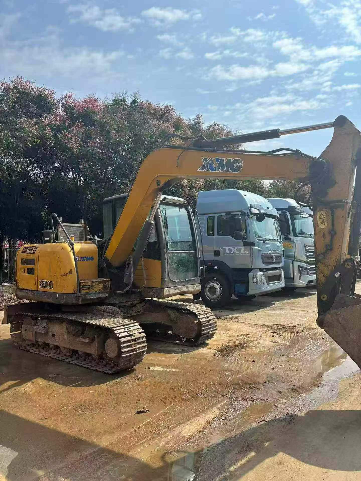 Buy XCMG XE80 Used Excavator / 2