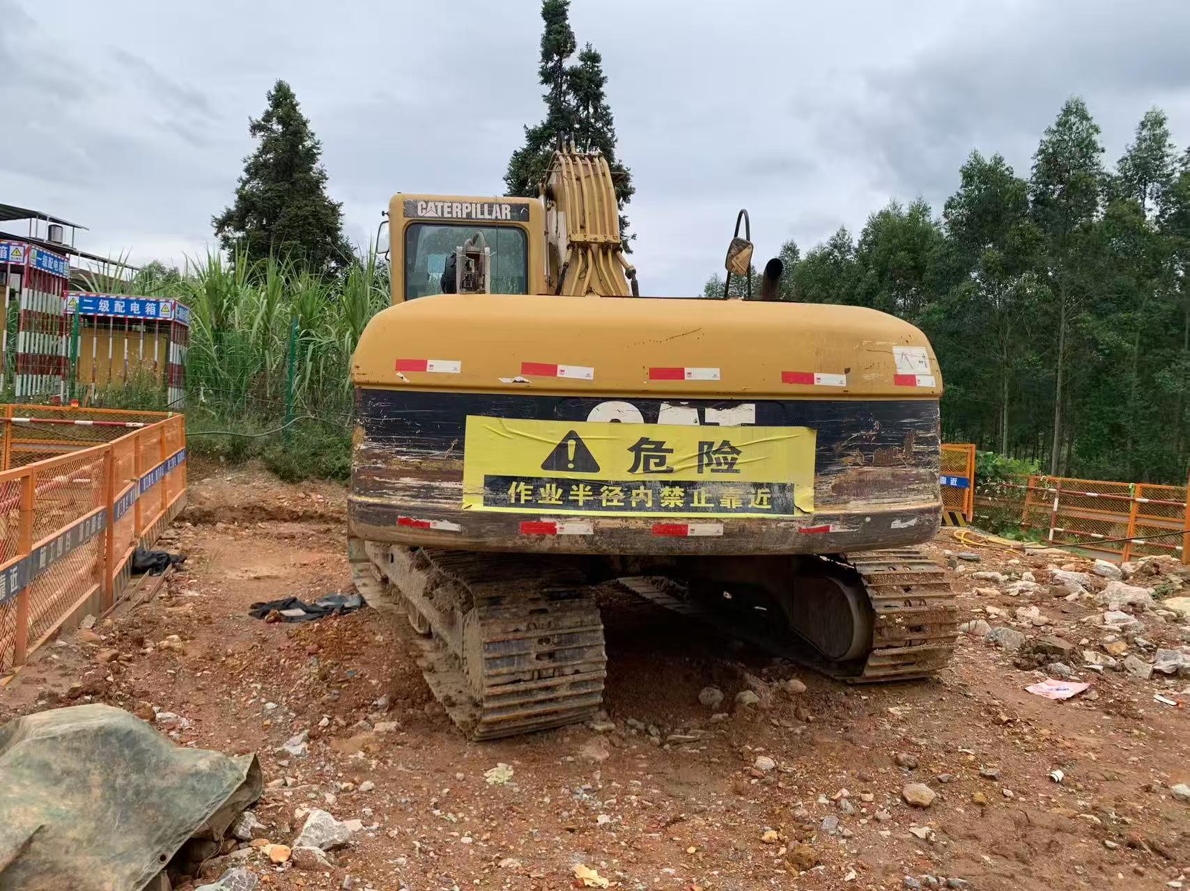 Buy Caterpillar 320C Used Excavator / 7 Buy Caterpillar 320C Used Excavator / 7
