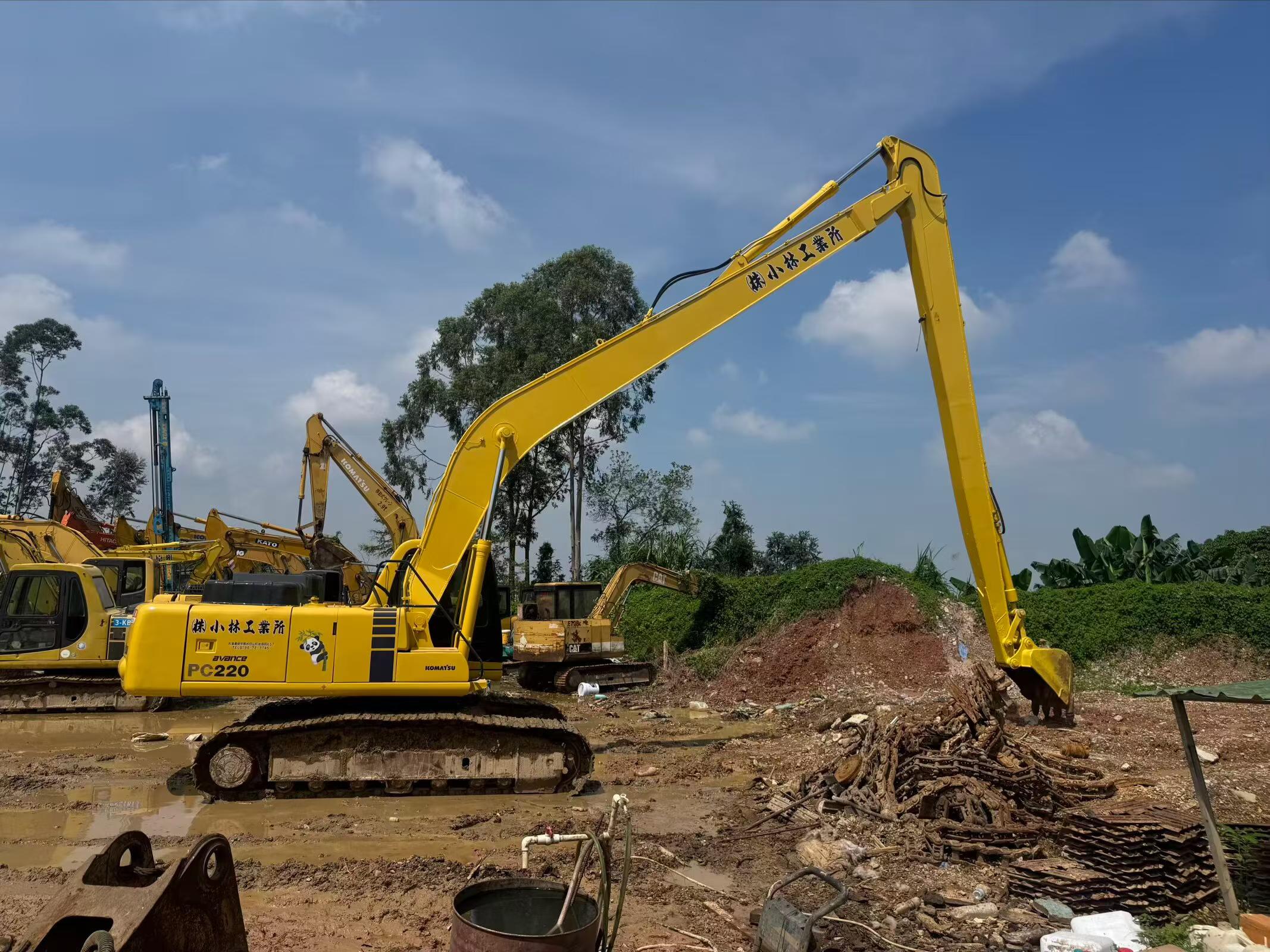 Buy Komatsu PC200-6 Used Excavator / 3 Buy Komatsu PC200-6 Used Excavator / 3