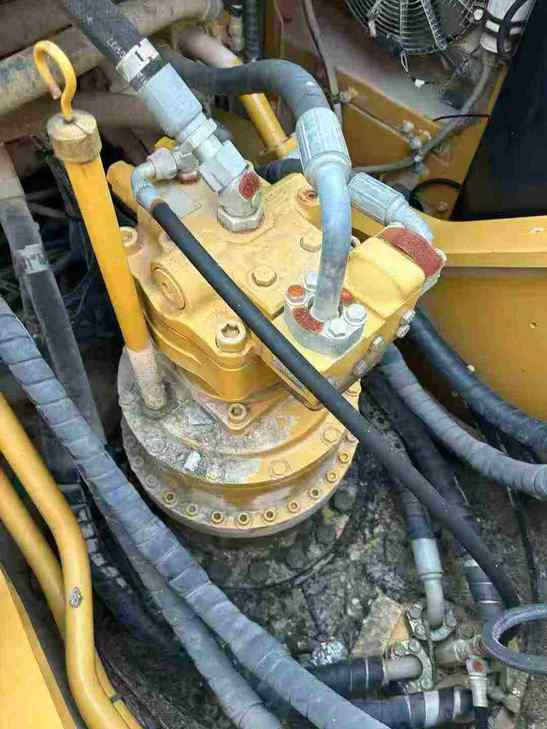Buy Caterpillar 326DL Used Excavator / 1