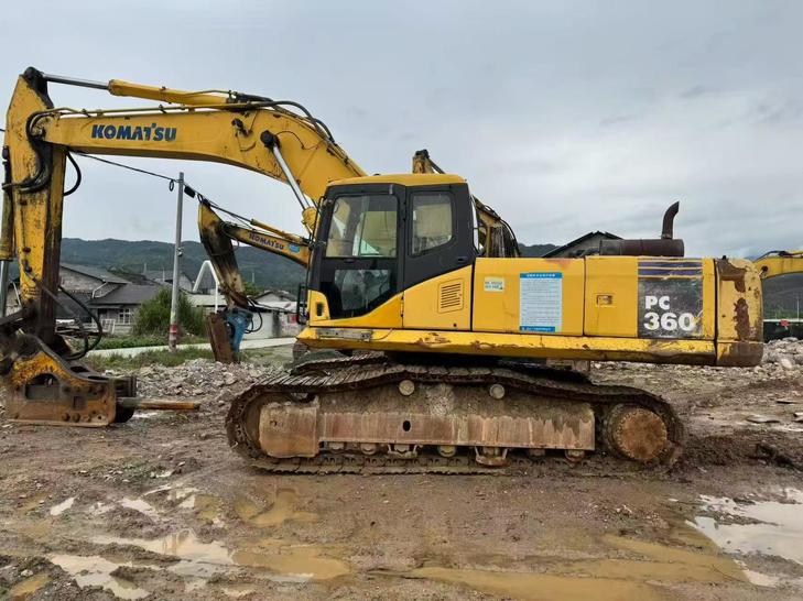 Buy Komatsu PC360-7 Used Excavator / 1