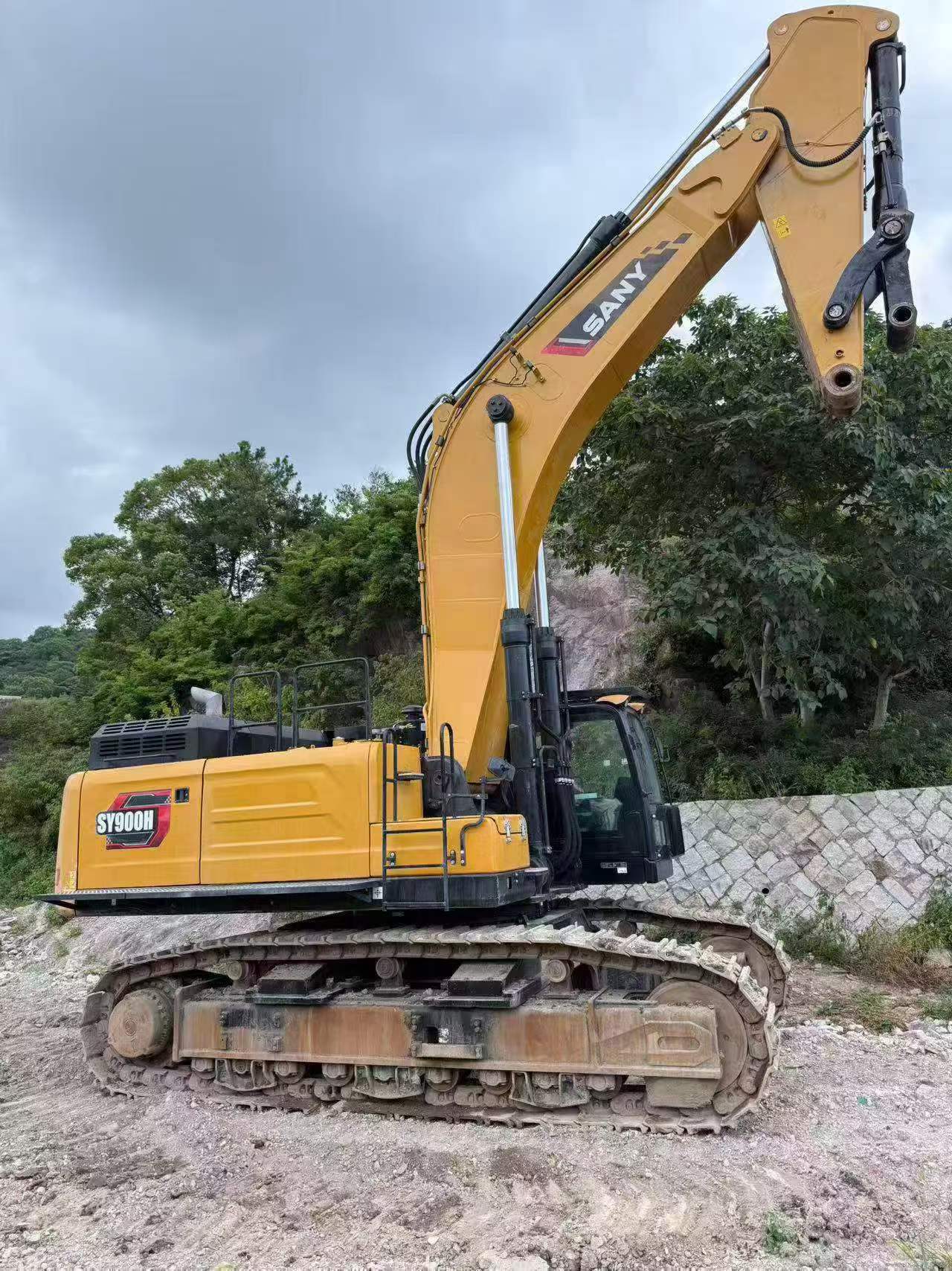 Buy Sany SY900H-S Used Excavator / 2 Buy Sany SY900H-S Used Excavator / 2