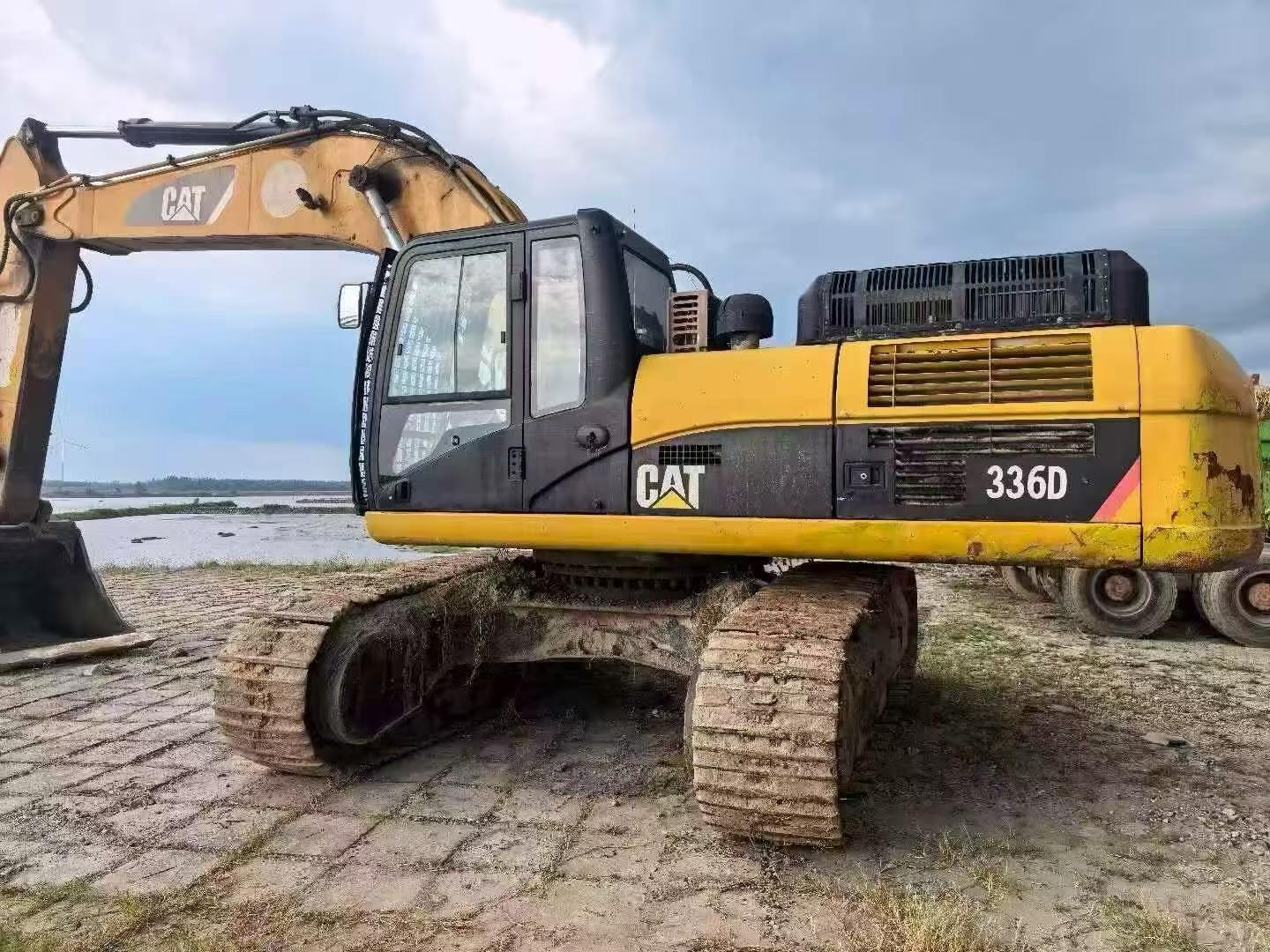 Buy Caterpillar 336E Used Excavator / 4