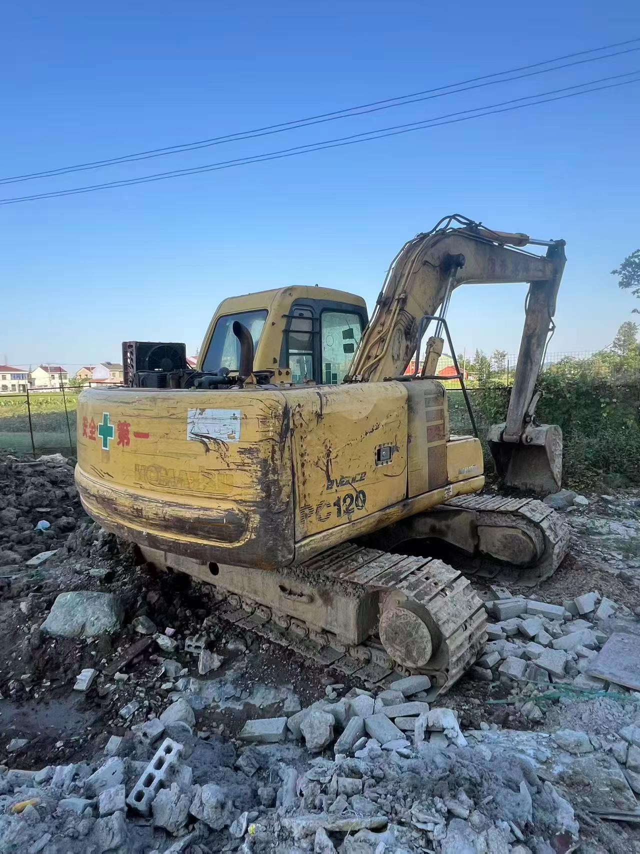 Buy Komatsu PC120-6 Used Excavator / 3 Buy Komatsu PC120-6 Used Excavator / 3