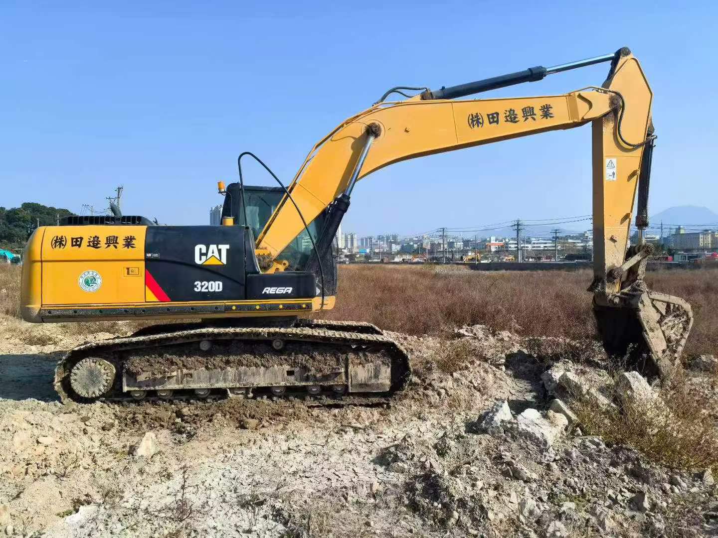 Buy Caterpillar 320A Used Excavator / 6 Buy Caterpillar 320A Used Excavator / 6